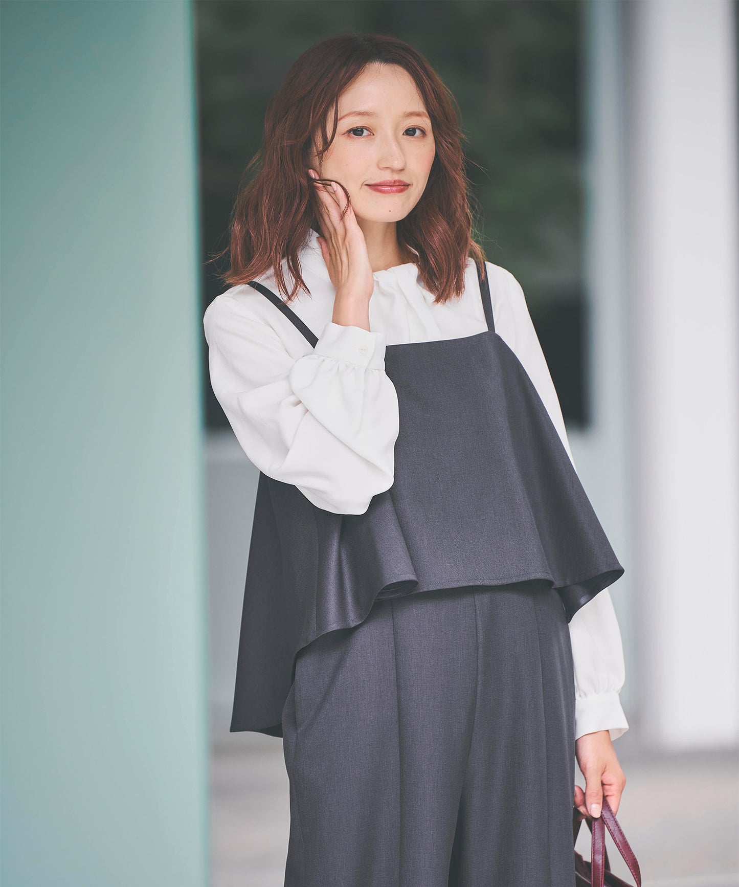 《予約商品 9/17 13:00まで10%OFF》ボウタイライクバックサテンブラウス
