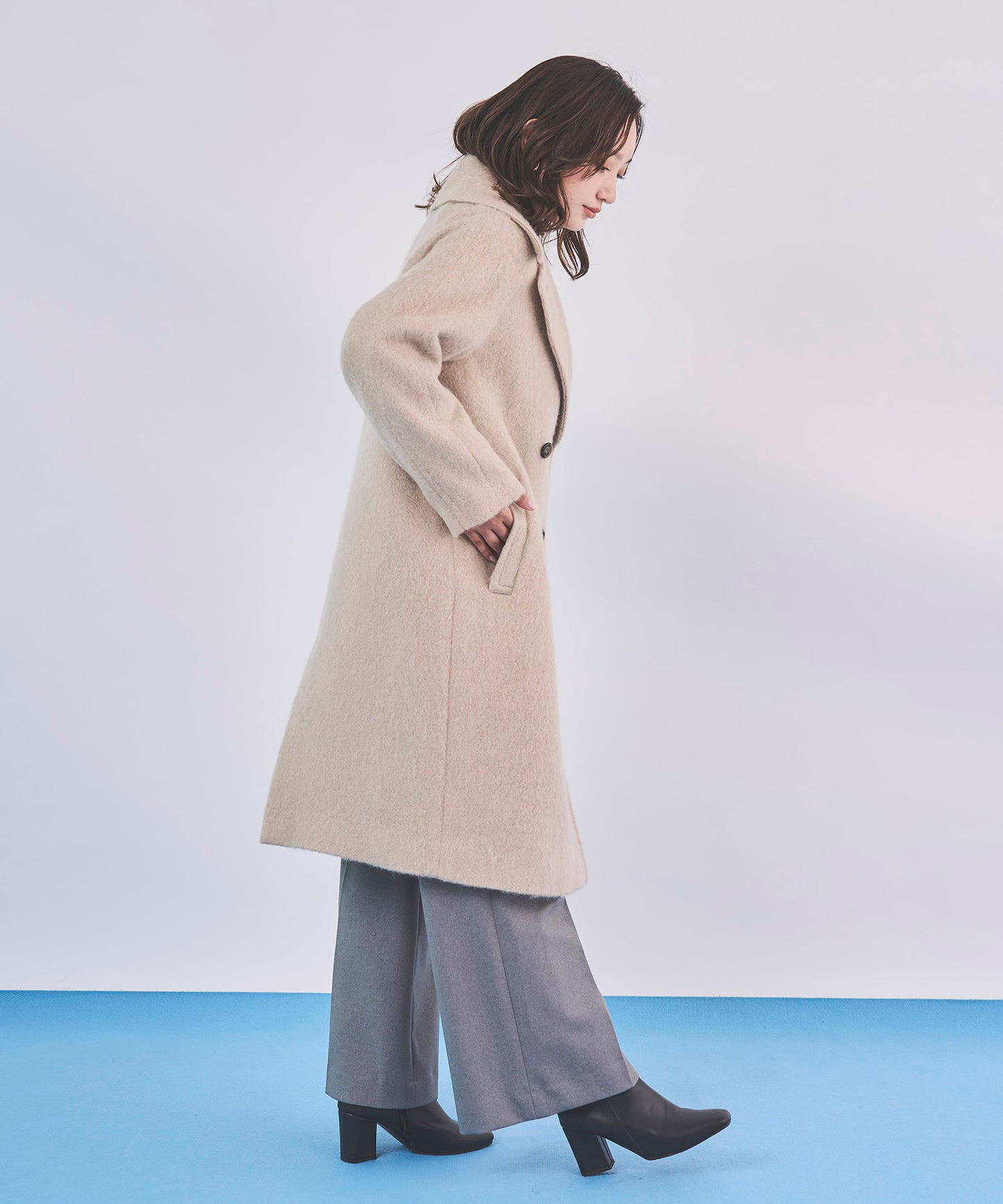 《予約商品 10/22 13:00まで10%OFF》【軽量】ロングシャギーコート