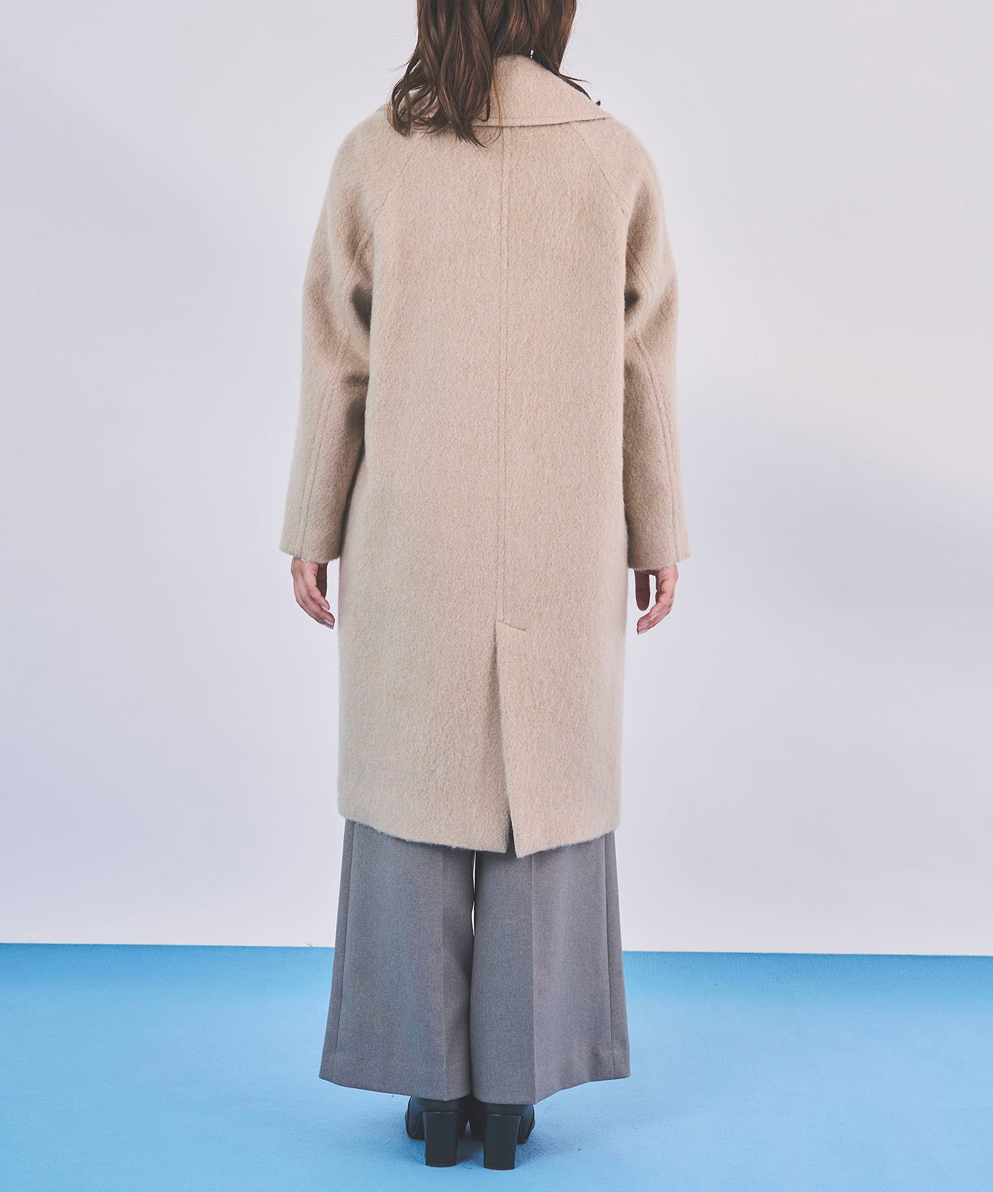 《予約商品 10/22 13:00まで10%OFF》【軽量】ロングシャギーコート
