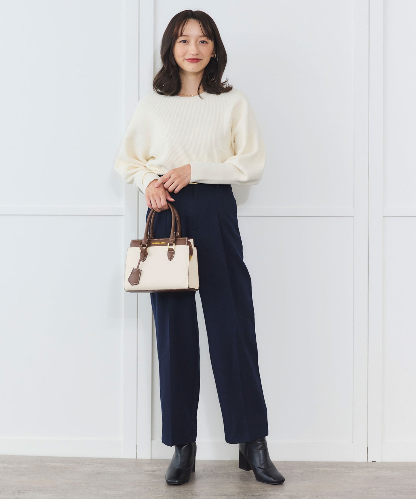 《予約商品 10/22 13:00まで10%OFF》【セット対応】シャークスキン タックストレートパンツ