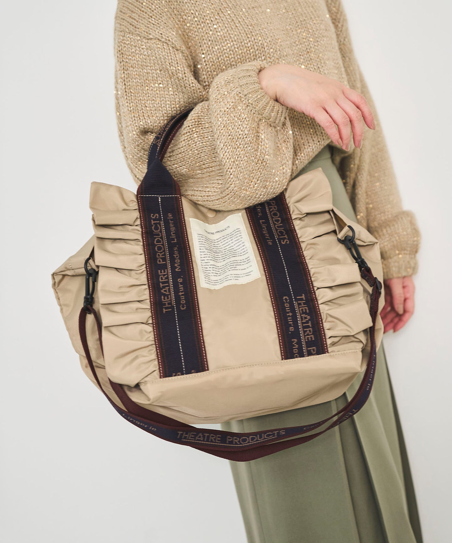 【THEATRE PRODUCTS】 ナイロンフリル2wayバッグ"テムズ"L NAVYテープ