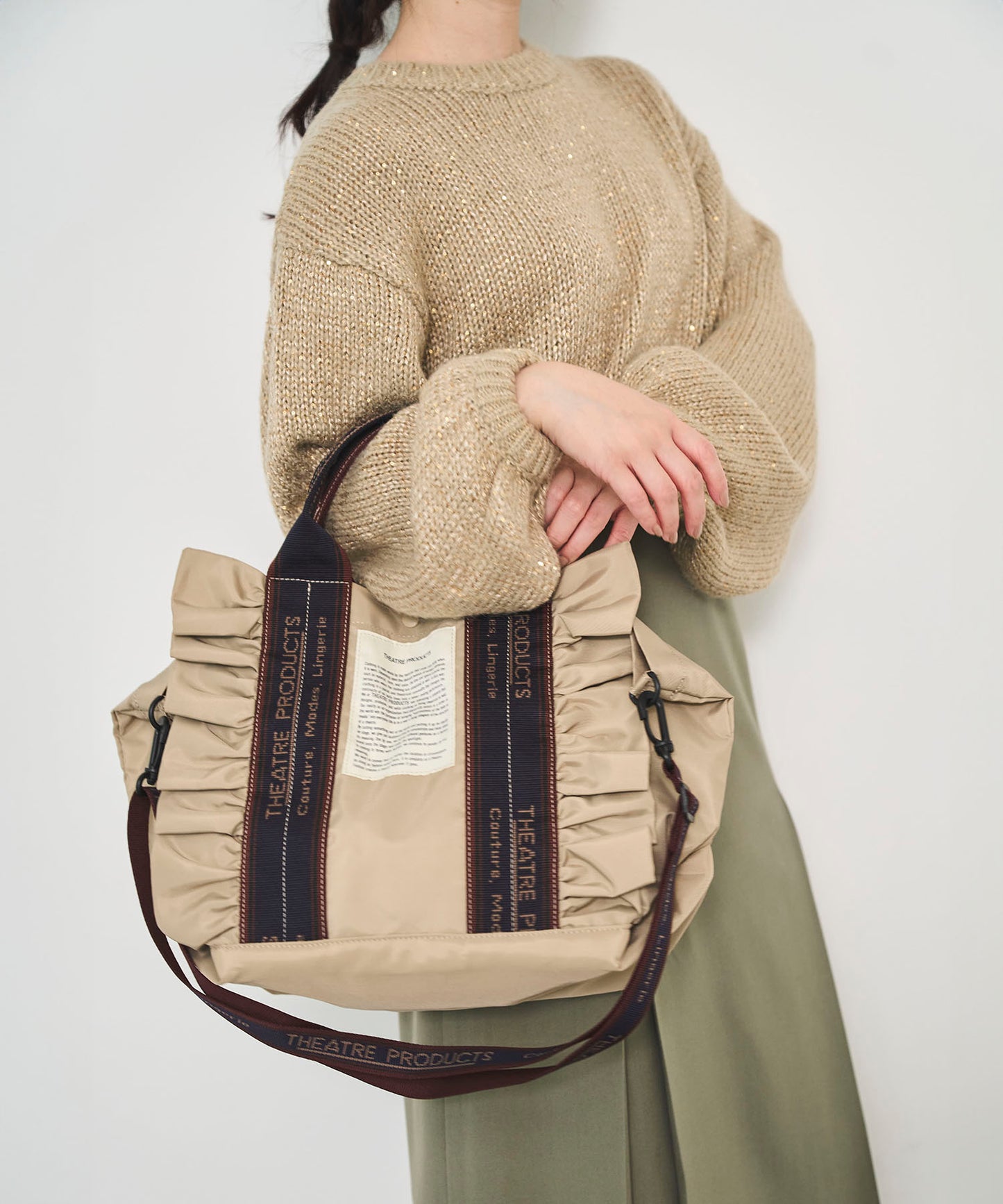 【THEATRE PRODUCTS】 ナイロンフリル2wayバッグ"テムズ"L NAVYテープ