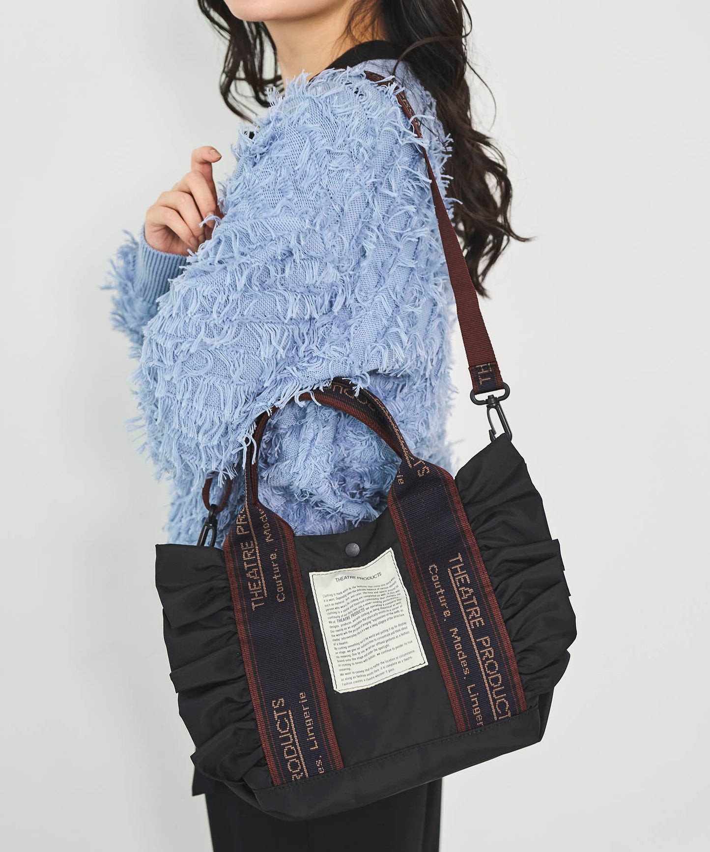 【THEATRE PRODUCTS】 ナイロンフリル2wayバッグ"テムズ"M NAVYテープ