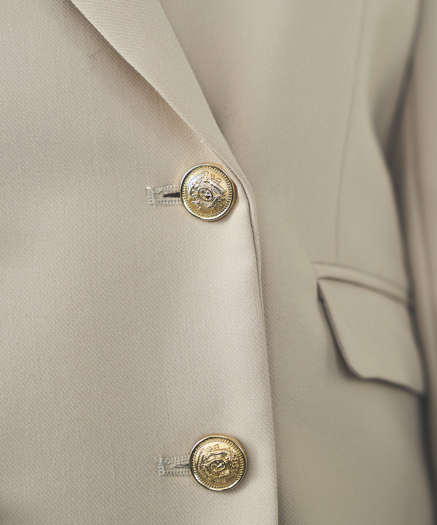 【cahoさんご紹介アイテム】新色追加 ゴールドボタンダブルジャケット