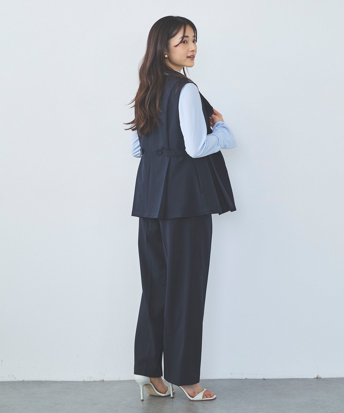 【セット対応】T/Rキーネックペプラムジレ