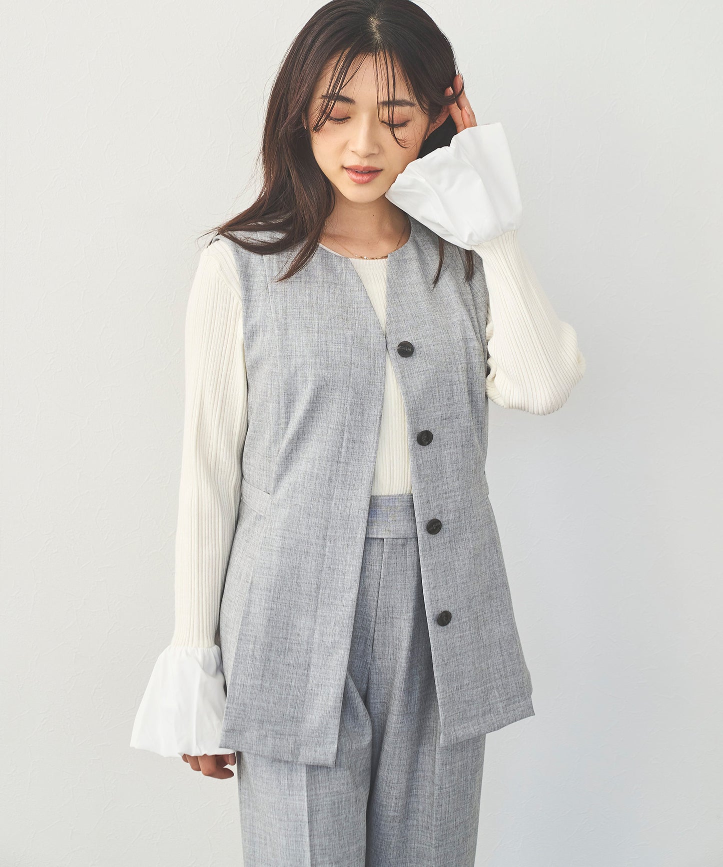 【セット対応】T/Rキーネックペプラムジレ