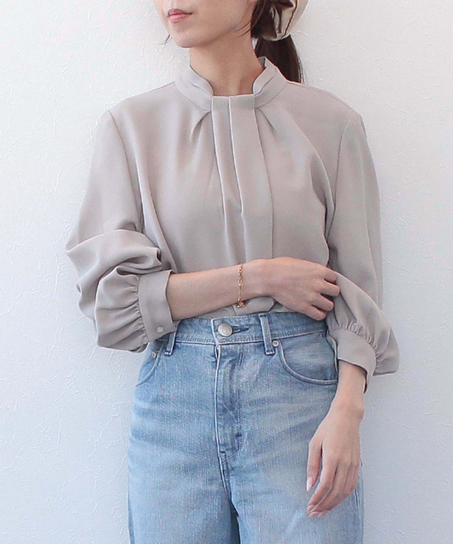 《予約商品 9/17 13:00まで10%OFF》ボウタイライクバックサテンブラウス