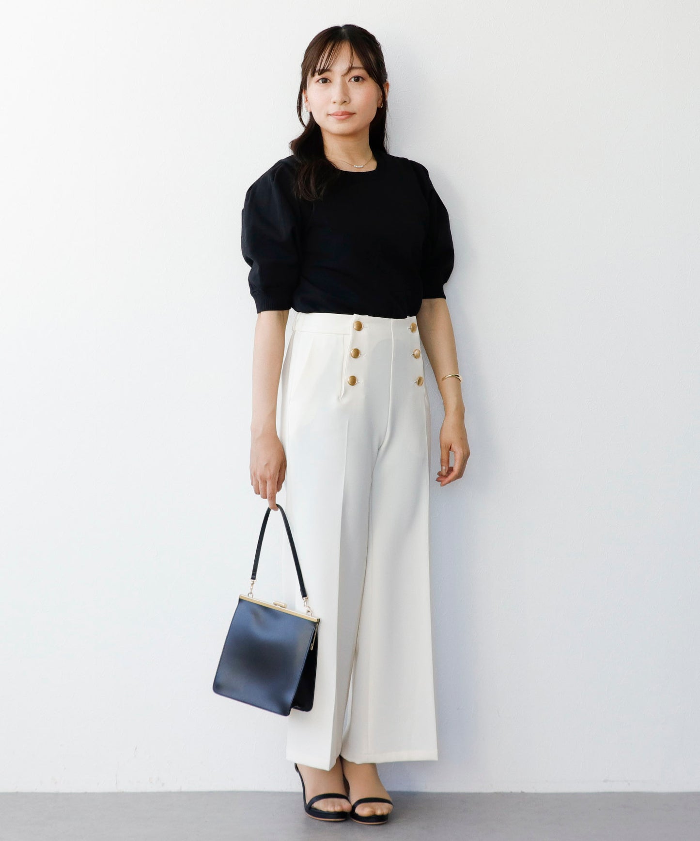 ブラック 154cm/Fサイズ着用