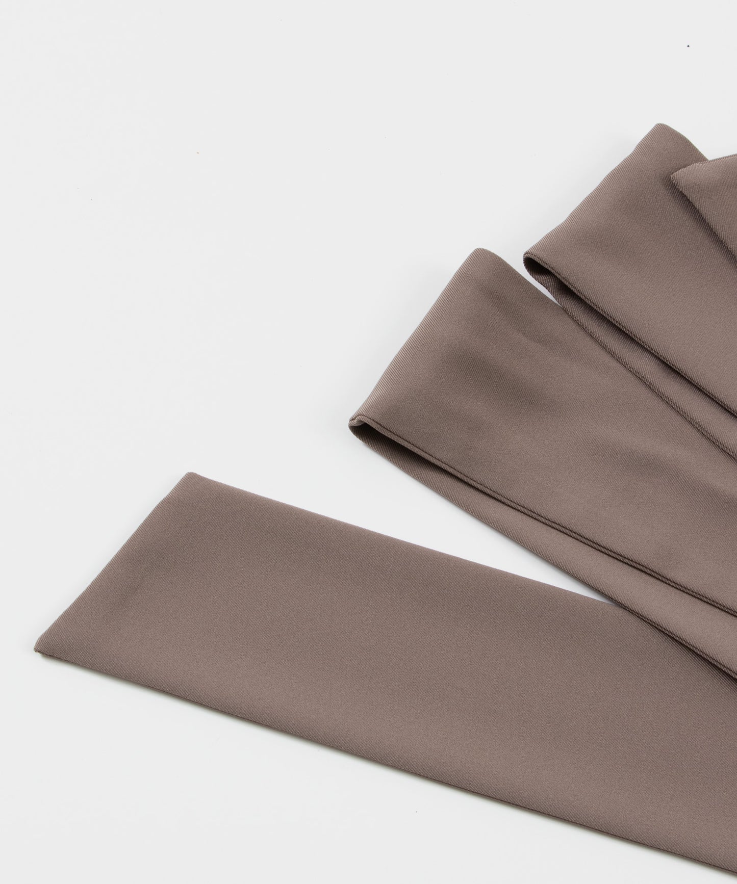 《メディア掲載》【ベルトデザイン】サイドスリットジレ