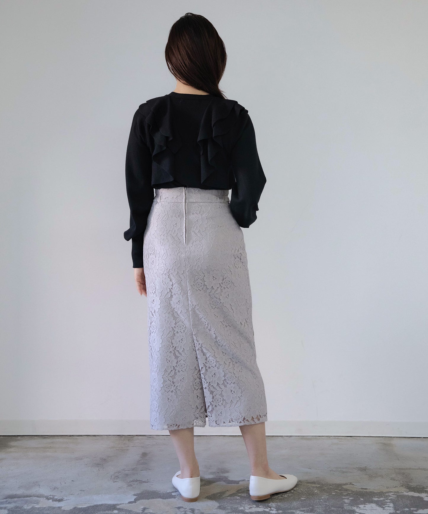 《新色追加》【シルエットが美しい】花柄レースペンシルスカート