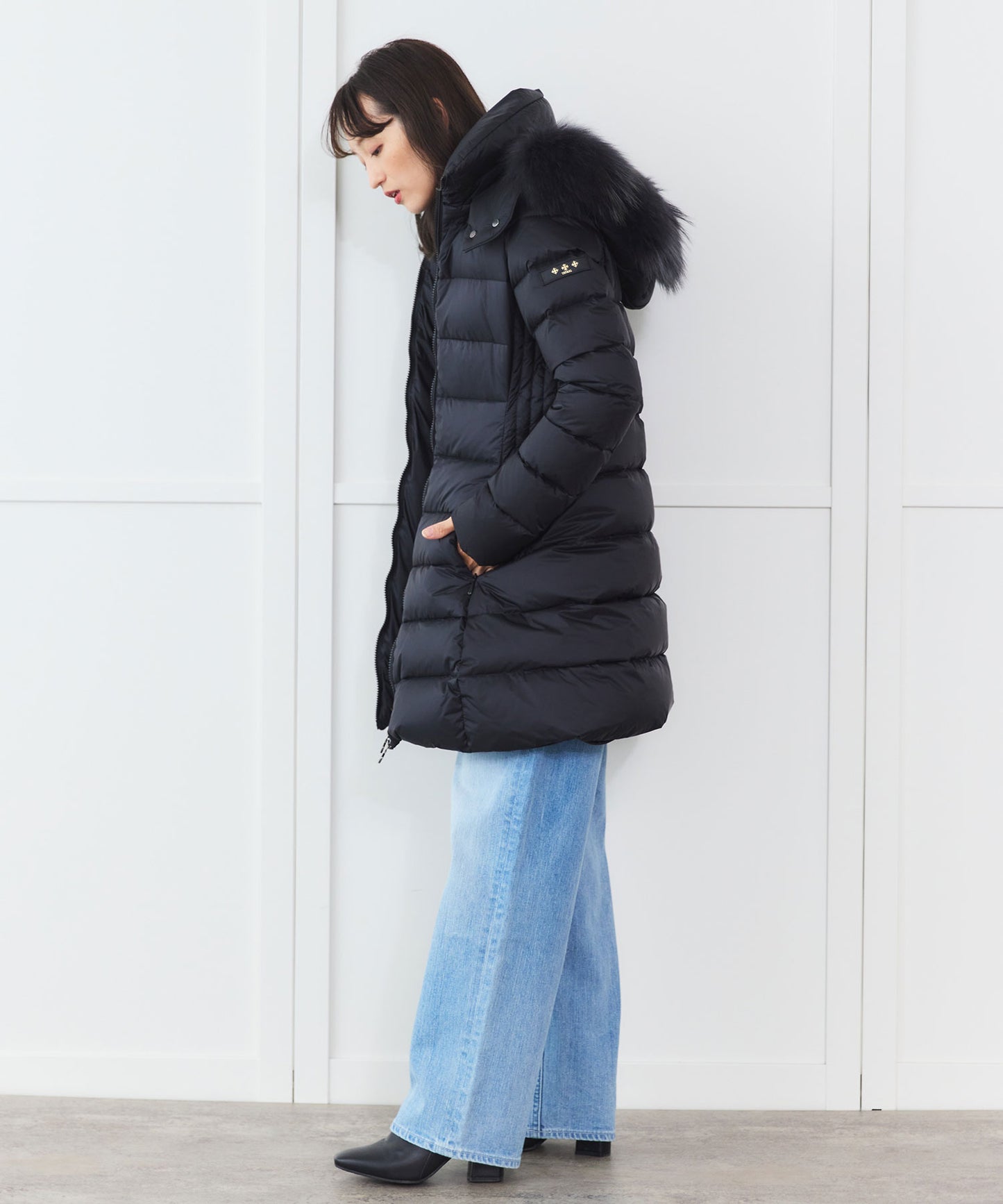 【TATRAS】SARMA ミドル丈ダウンジャケット