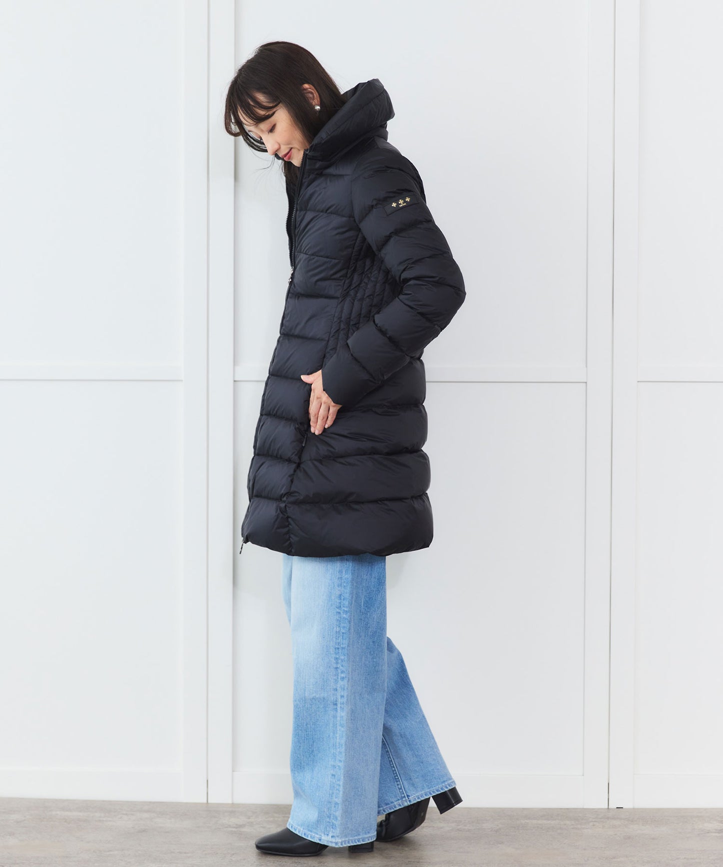 【TATRAS】SARMA ミドル丈ダウンジャケット