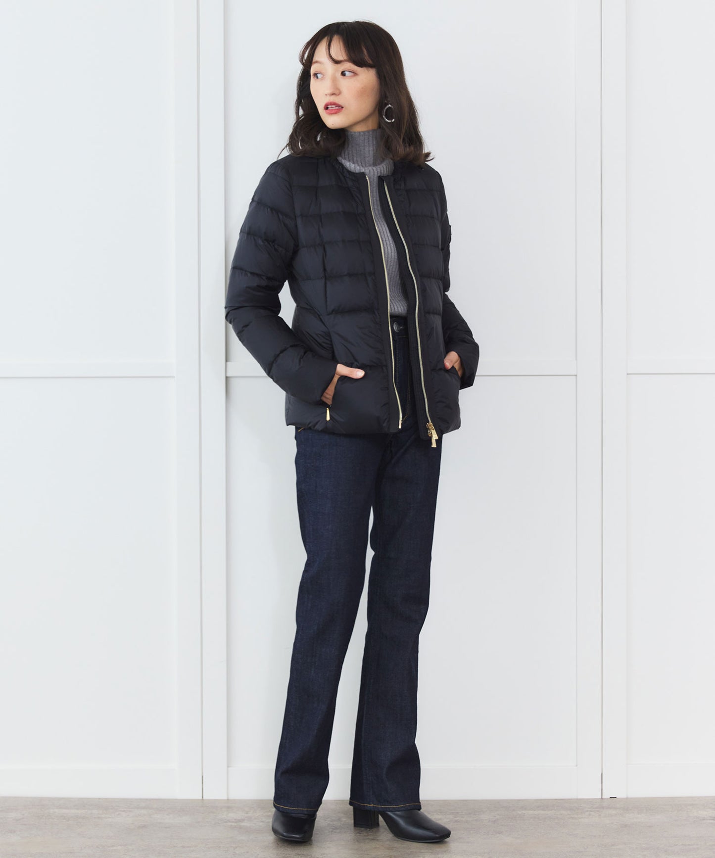 【TATRAS】BREVA ノーカラーダウンジャケット