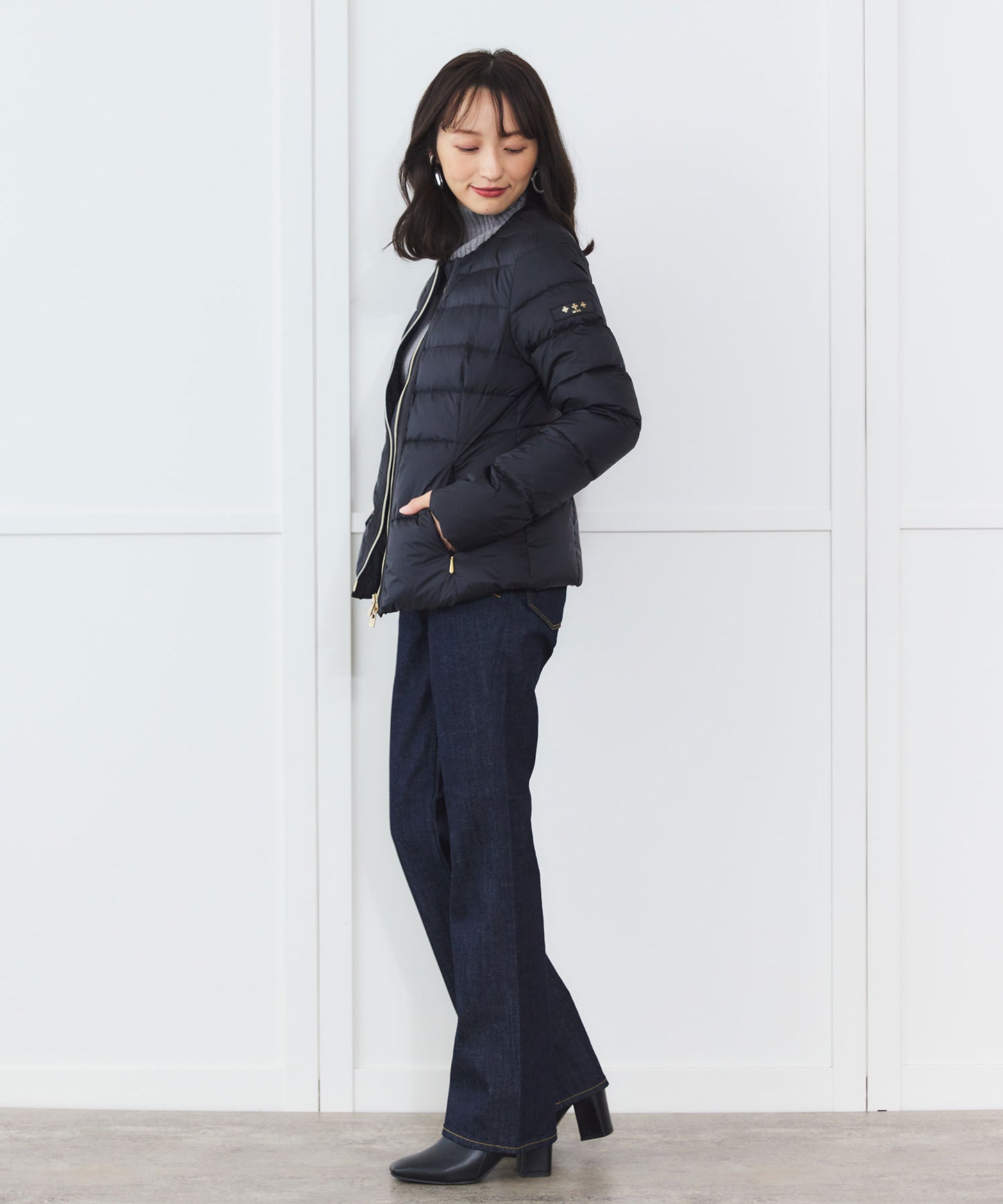 【TATRAS】BREVA ノーカラーダウンジャケット