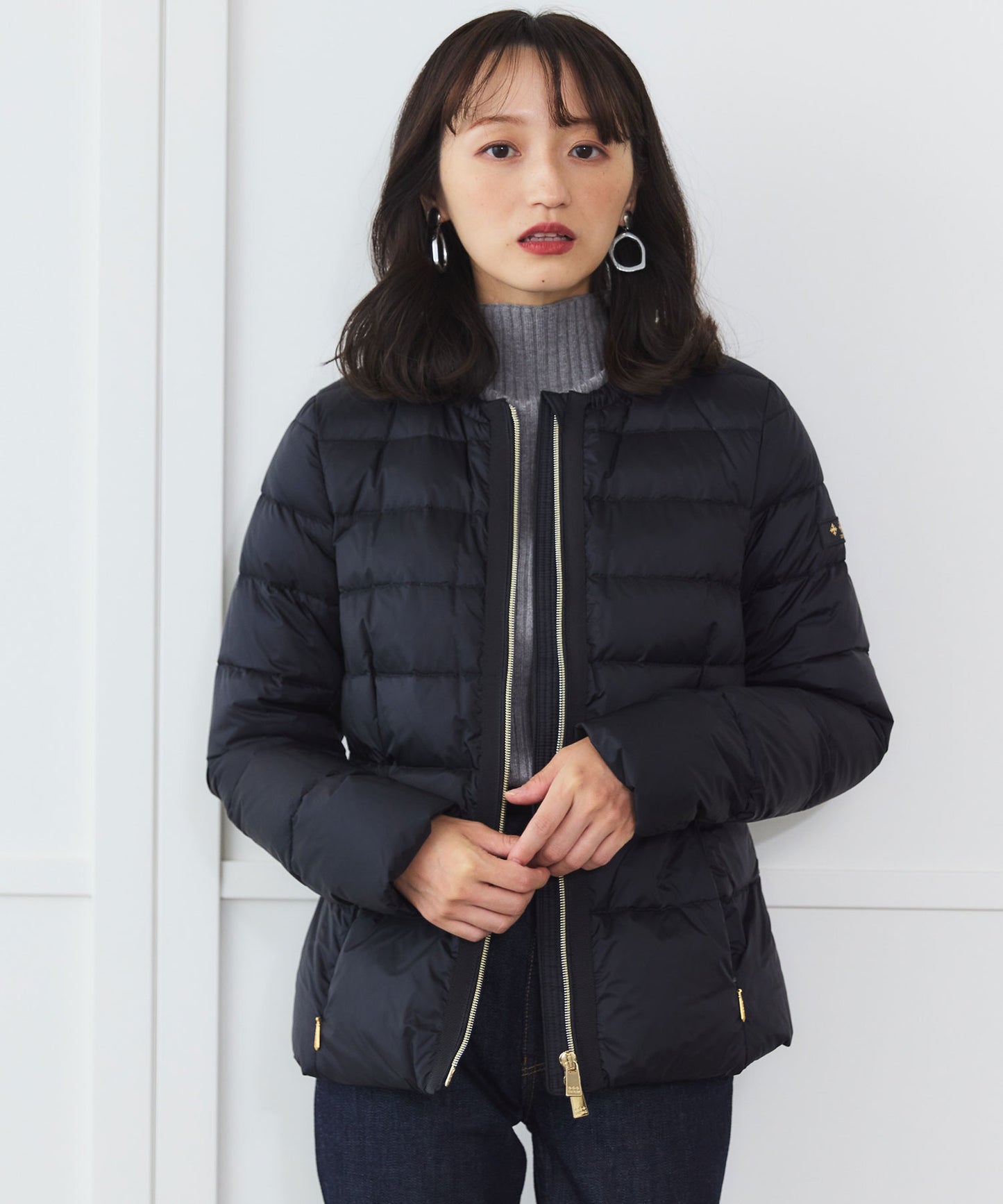 【TATRAS】BREVA ノーカラーダウンジャケット