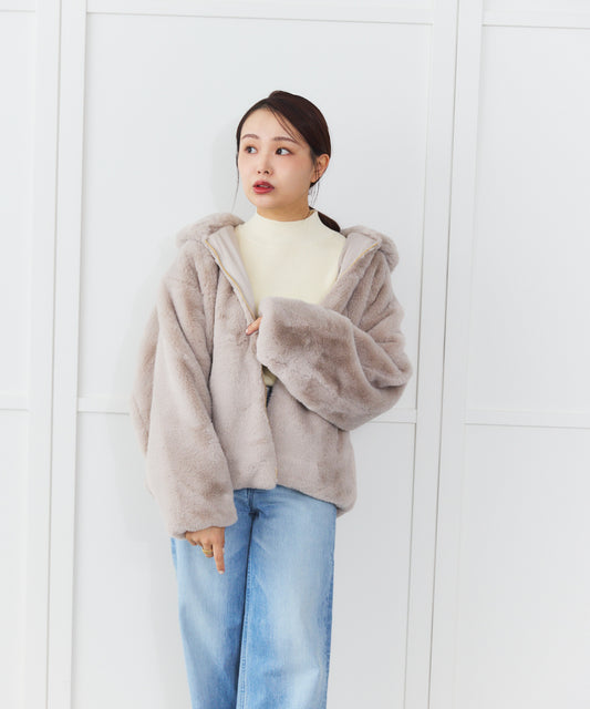 【TATRAS】 YUMOLA フーデッドファーブルゾン