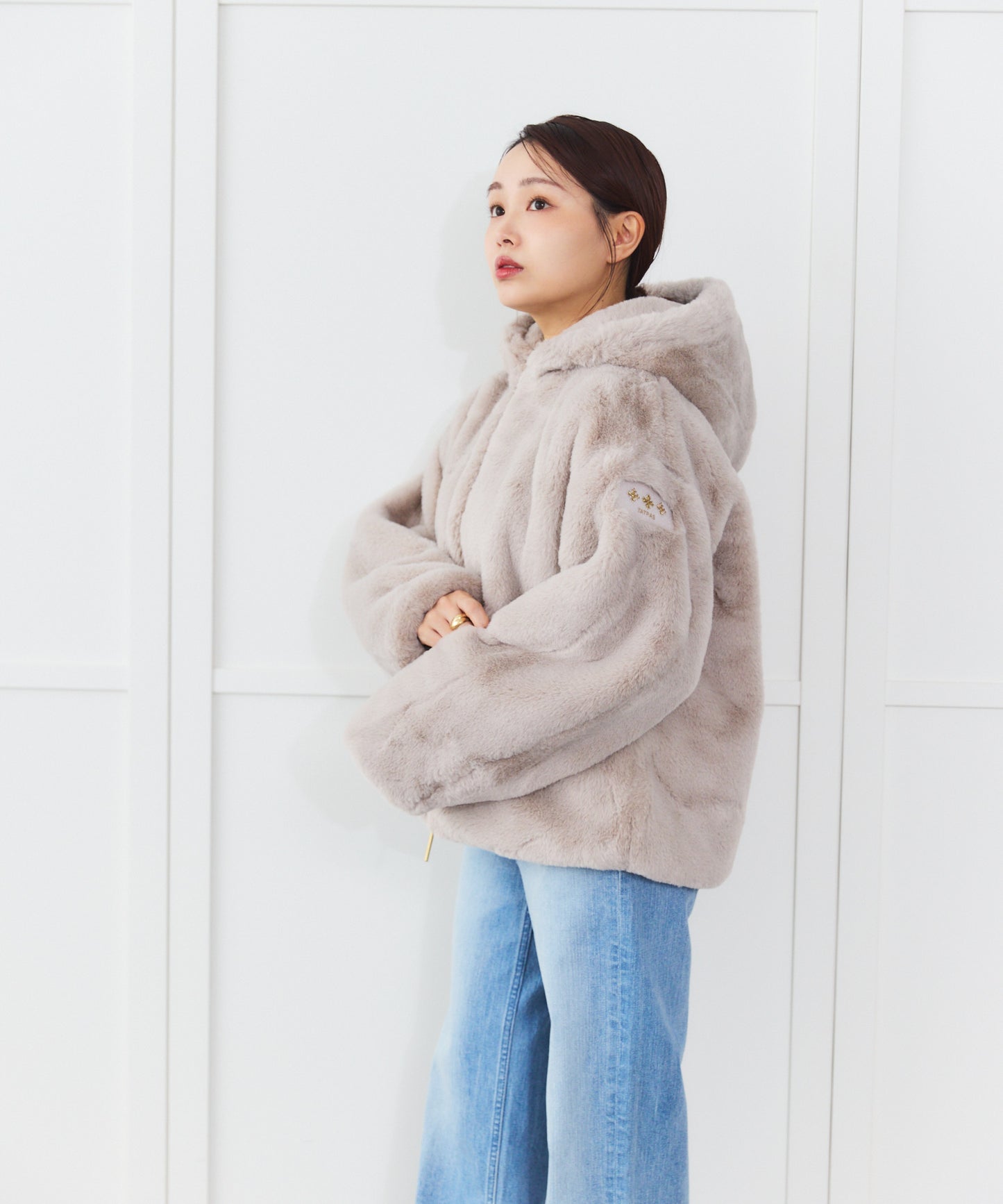 【TATRAS】 YUMOLA フーデッドファーブルゾン