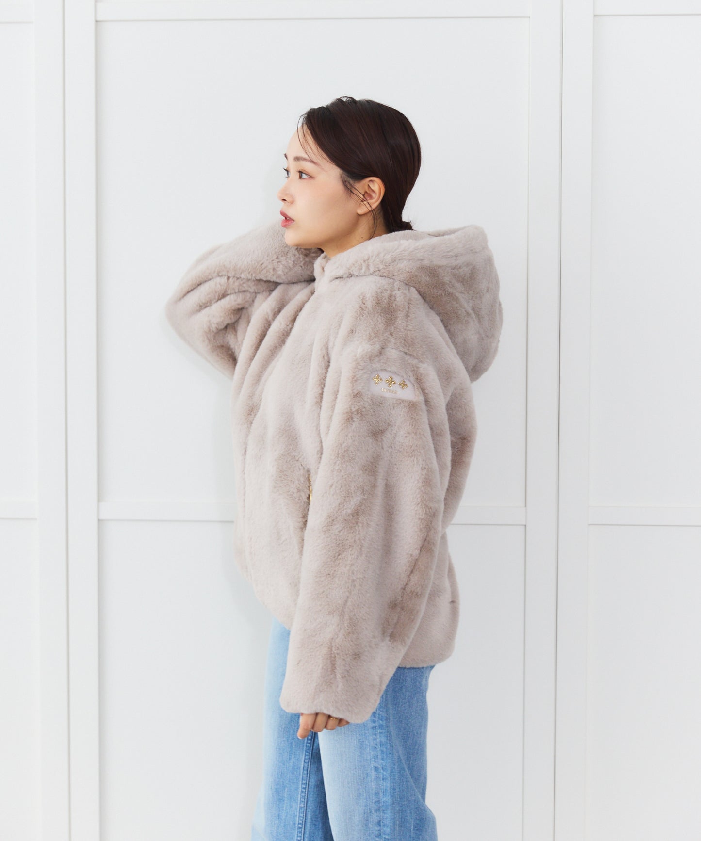 【TATRAS】 YUMOLA フーデッドファーブルゾン