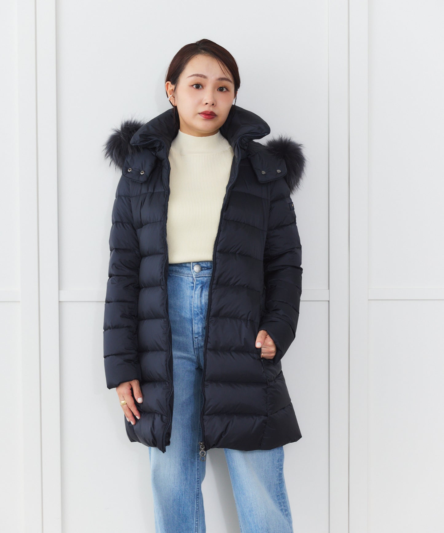 【TATRAS】SARMA ミドル丈ダウンジャケット