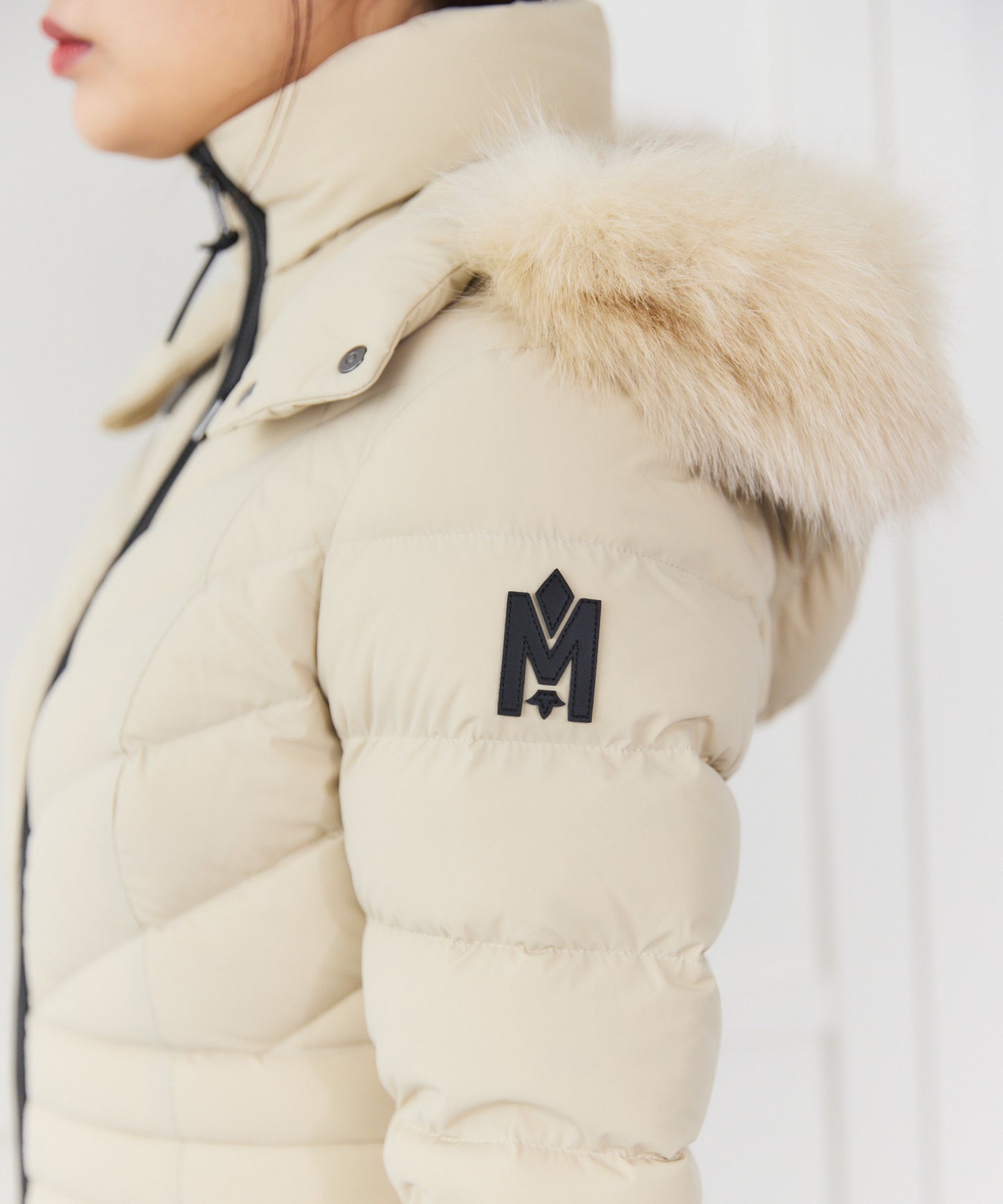 【MACKAGE】PATSY-BX Ladies Hooded Light Down JK