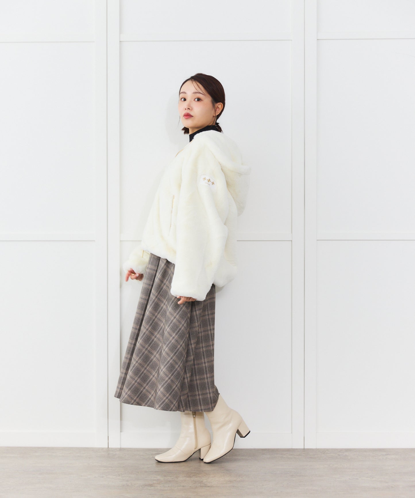 【TATRAS】 YUMOLA フーデッドファーブルゾン