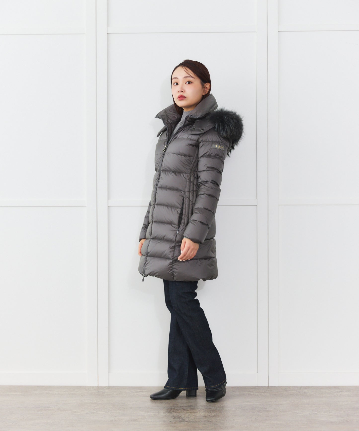 【TATRAS】SARMA ミドル丈ダウンジャケット