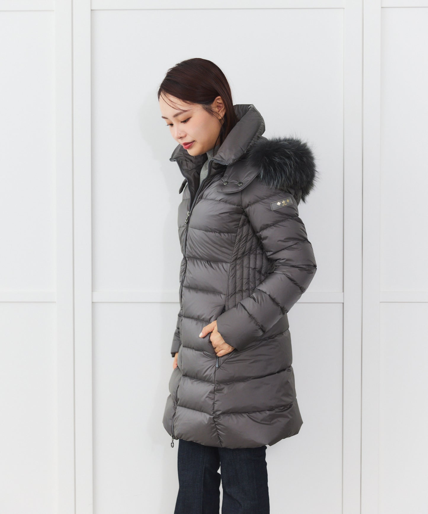 【TATRAS】SARMA ミドル丈ダウンジャケット