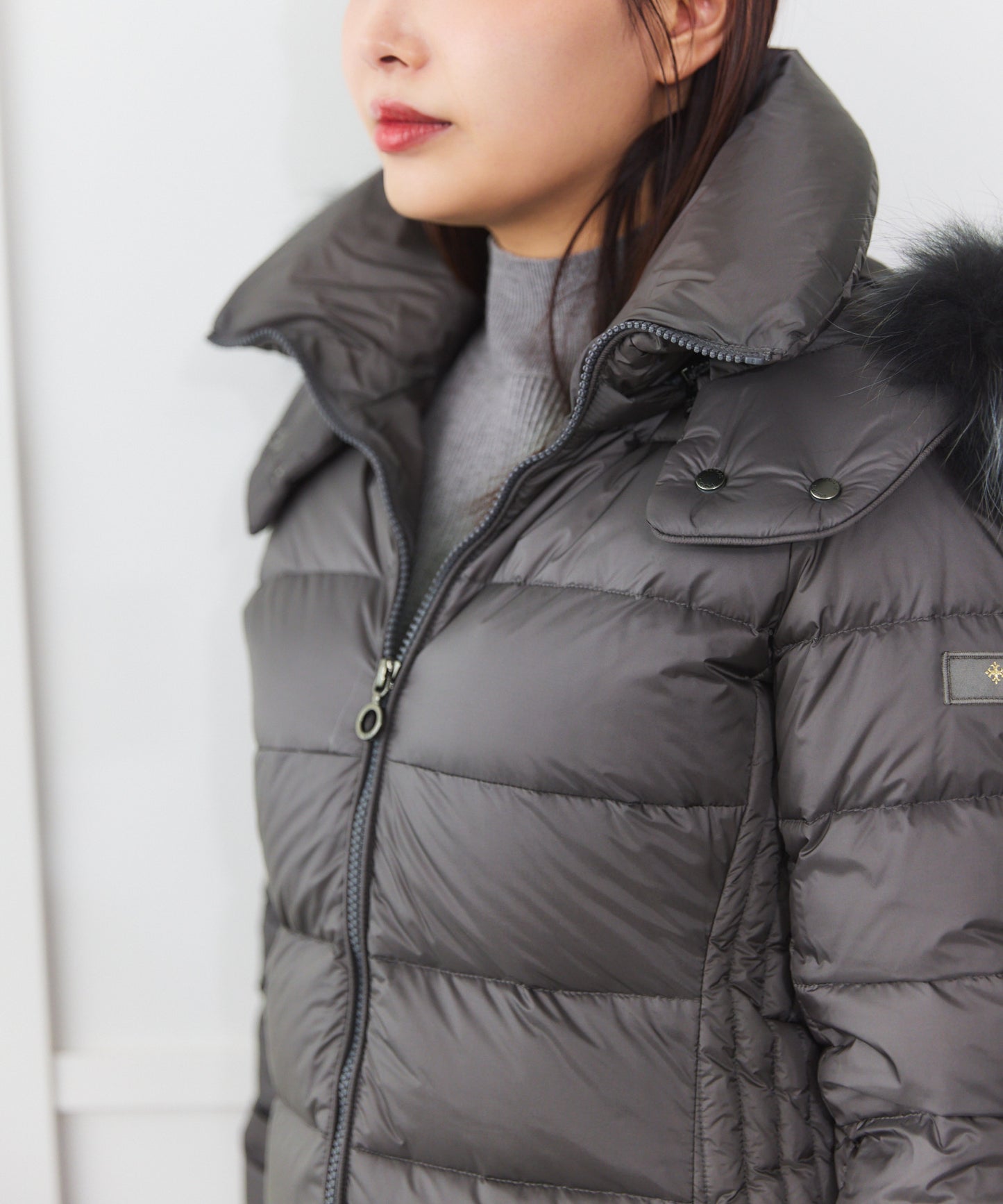 【TATRAS】SARMA ミドル丈ダウンジャケット