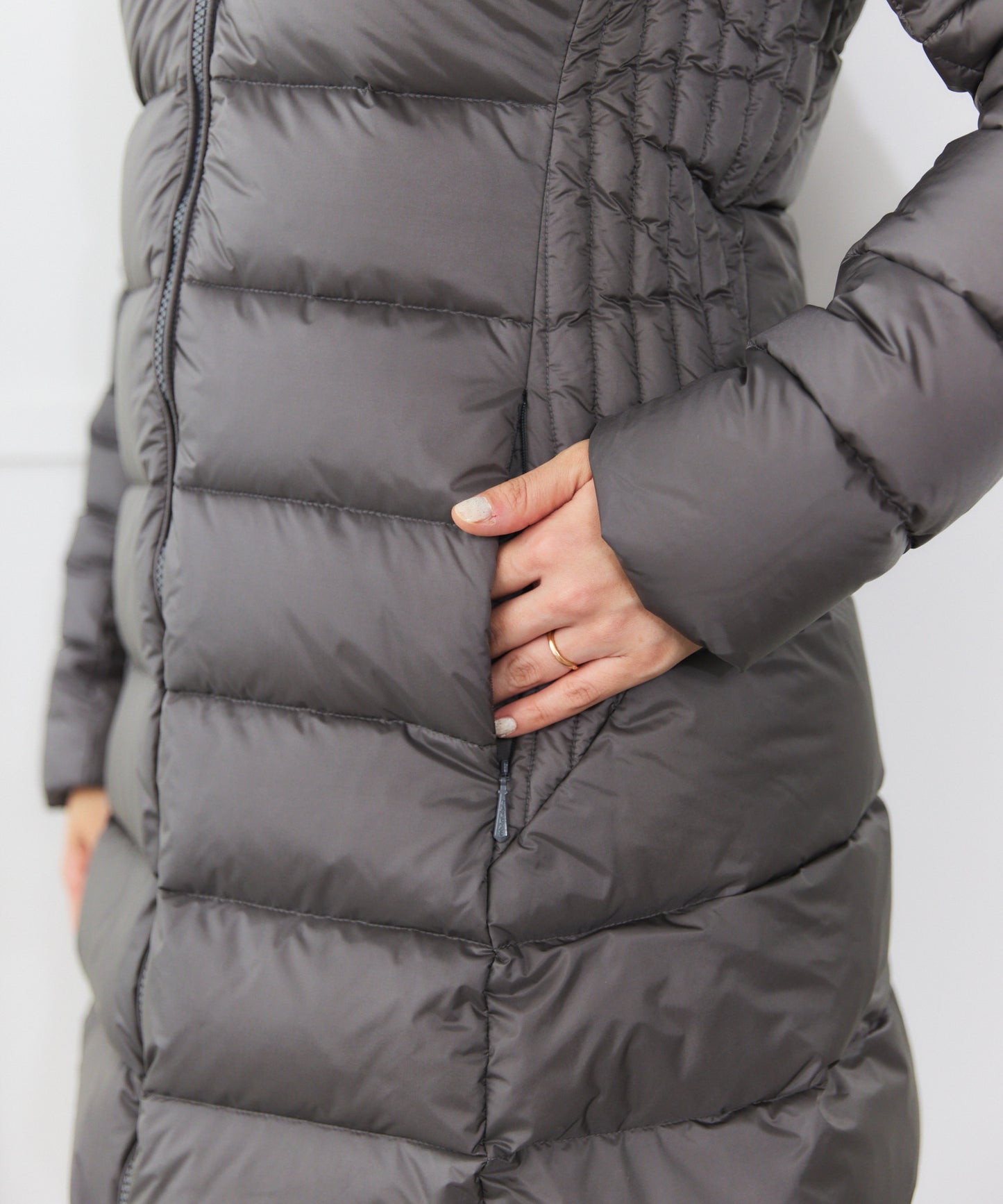 【TATRAS】SARMA ミドル丈ダウンジャケット