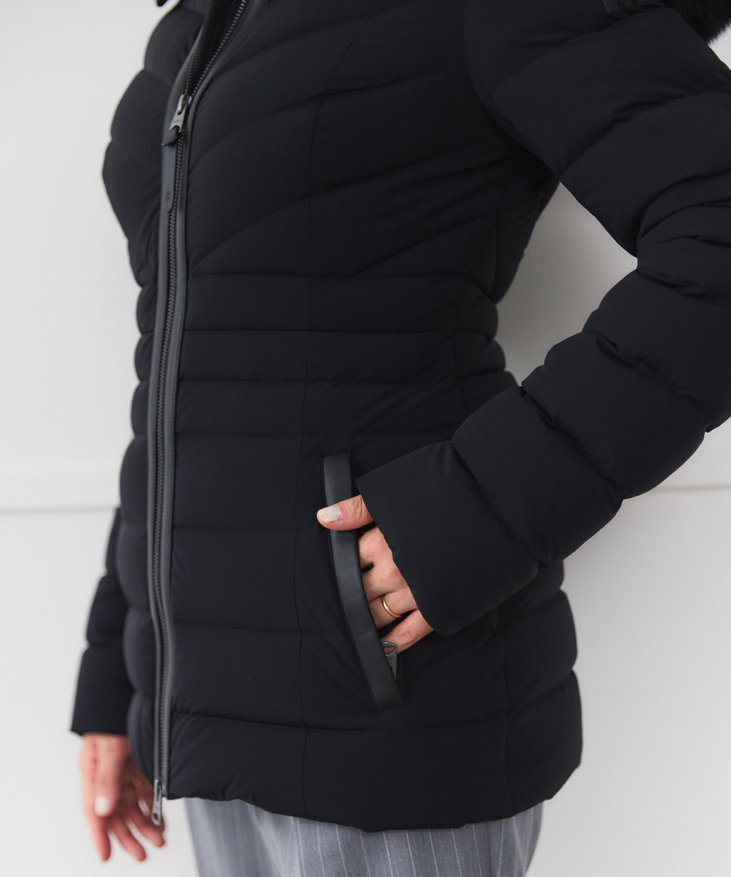 【MACKAGE】PATSY-BX Ladies Hooded Light Down JK