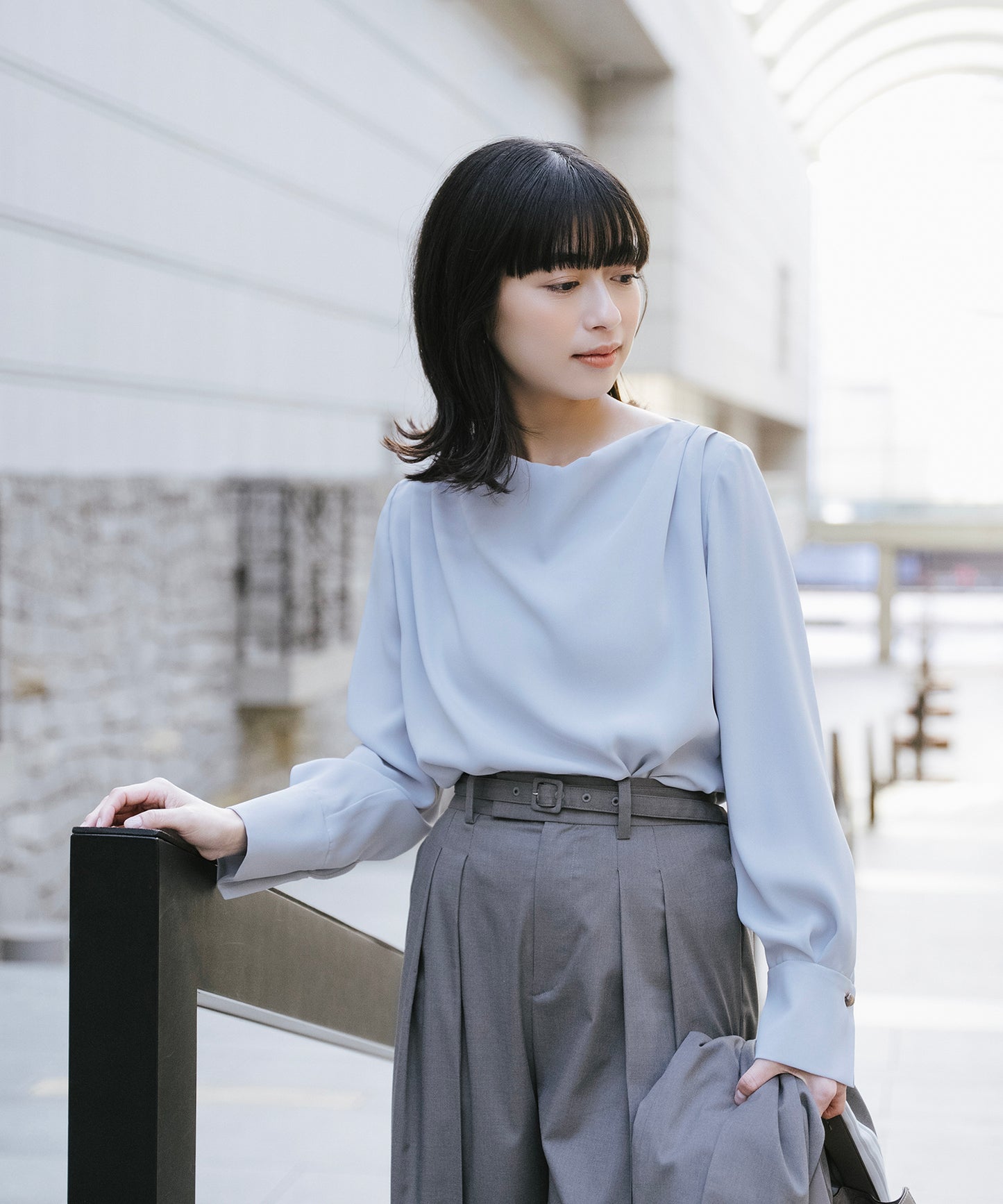 ダブルクロスドレープブラウス