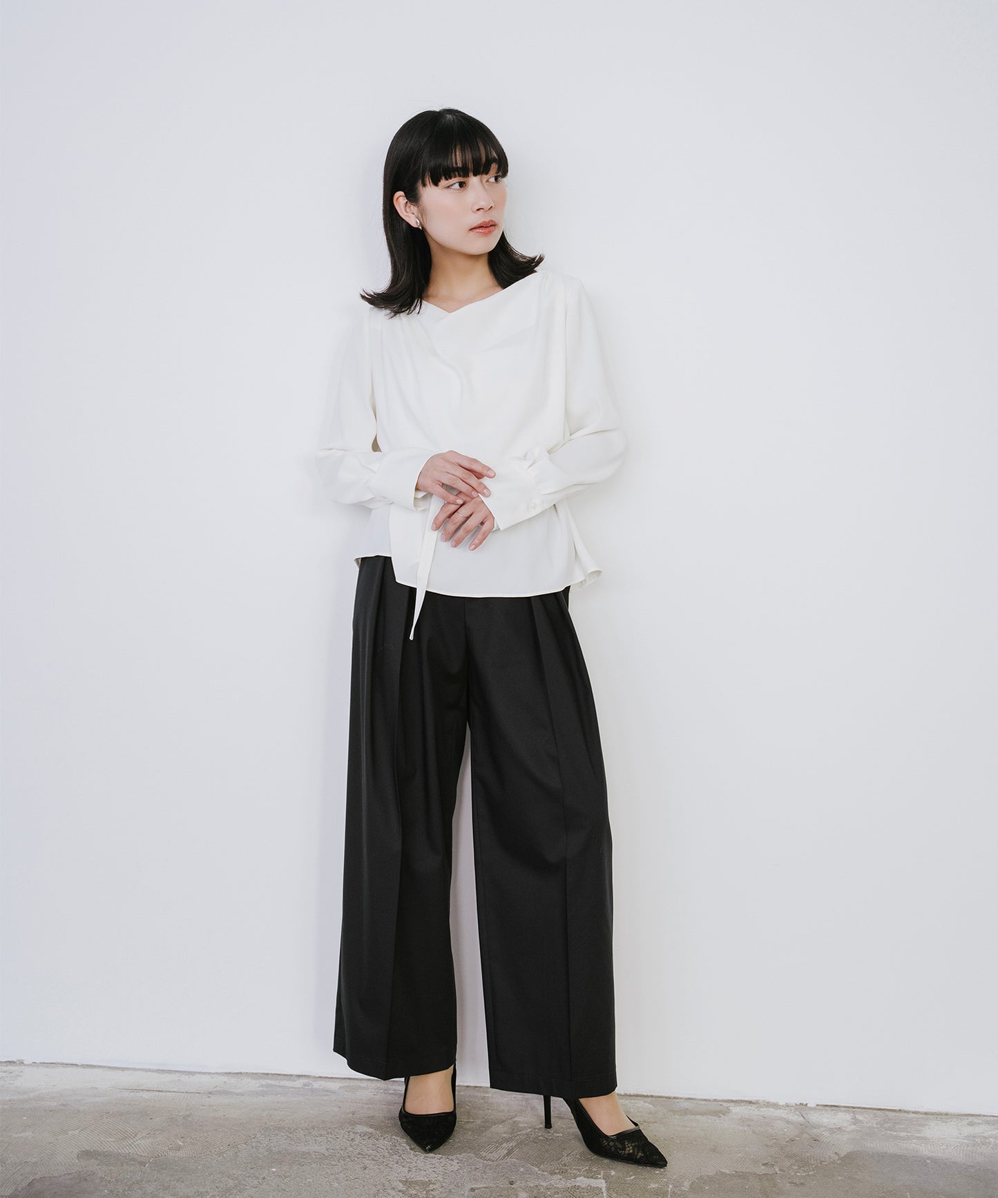 TRストレッチセミワイドパンツ