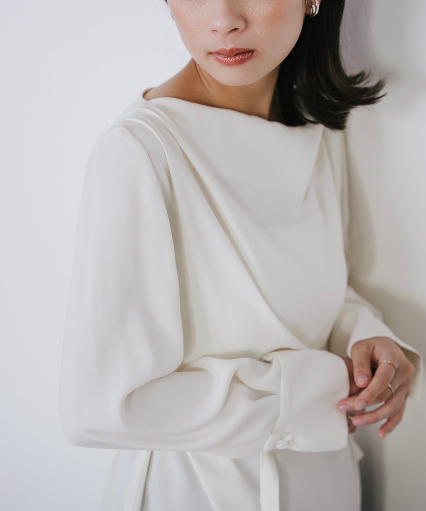 ダブルクロスドレープブラウス