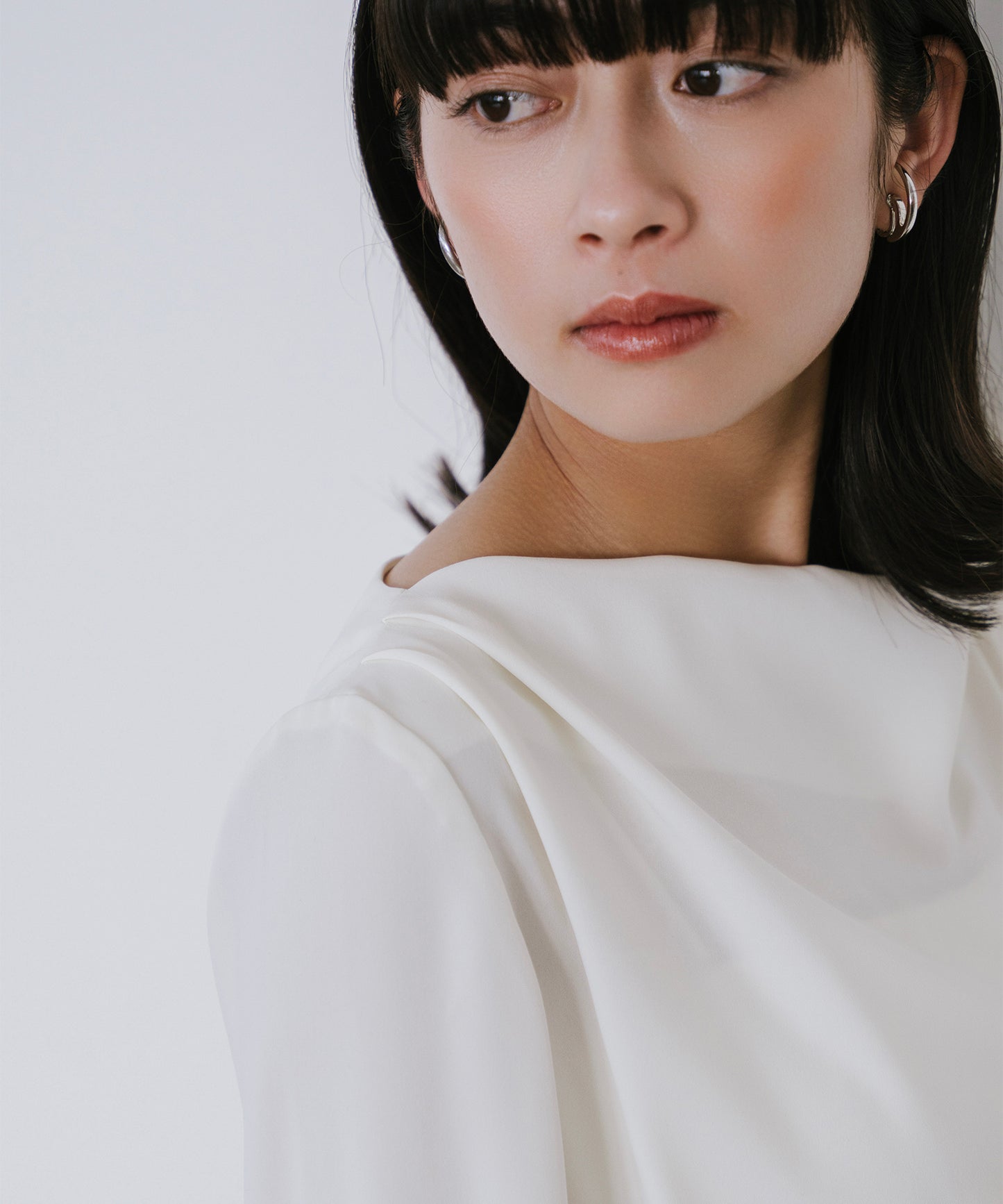 ダブルクロスドレープブラウス