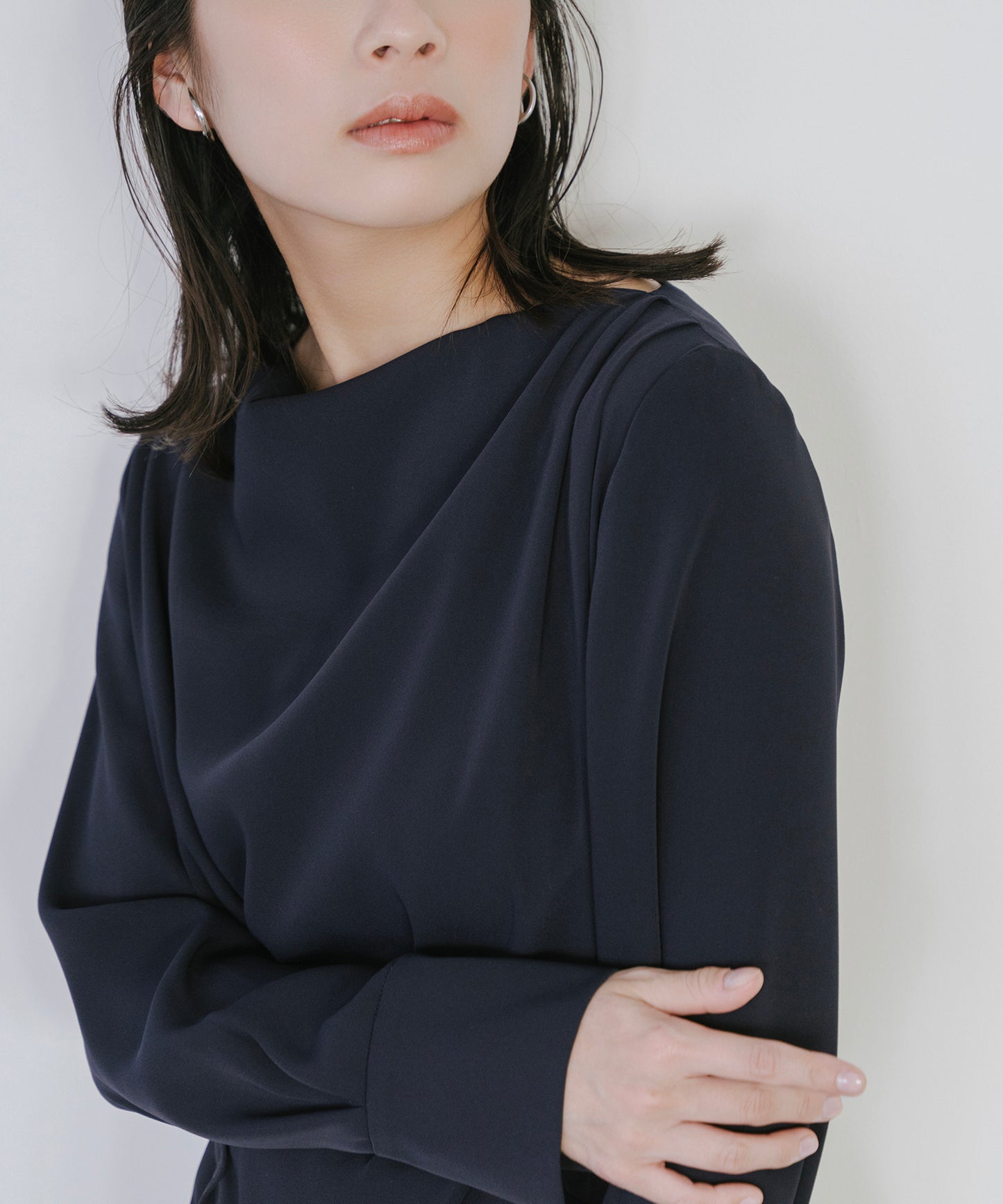 ダブルクロスドレープブラウス