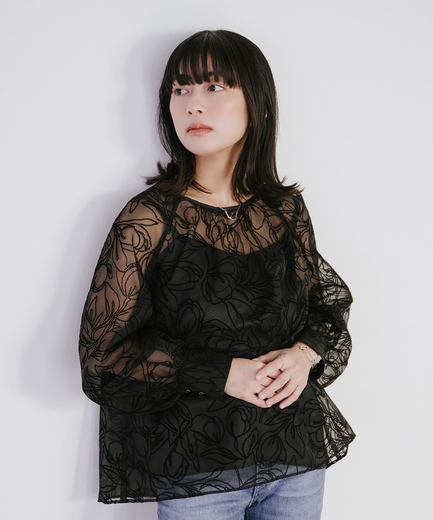 シアーフロッキーブラウス
