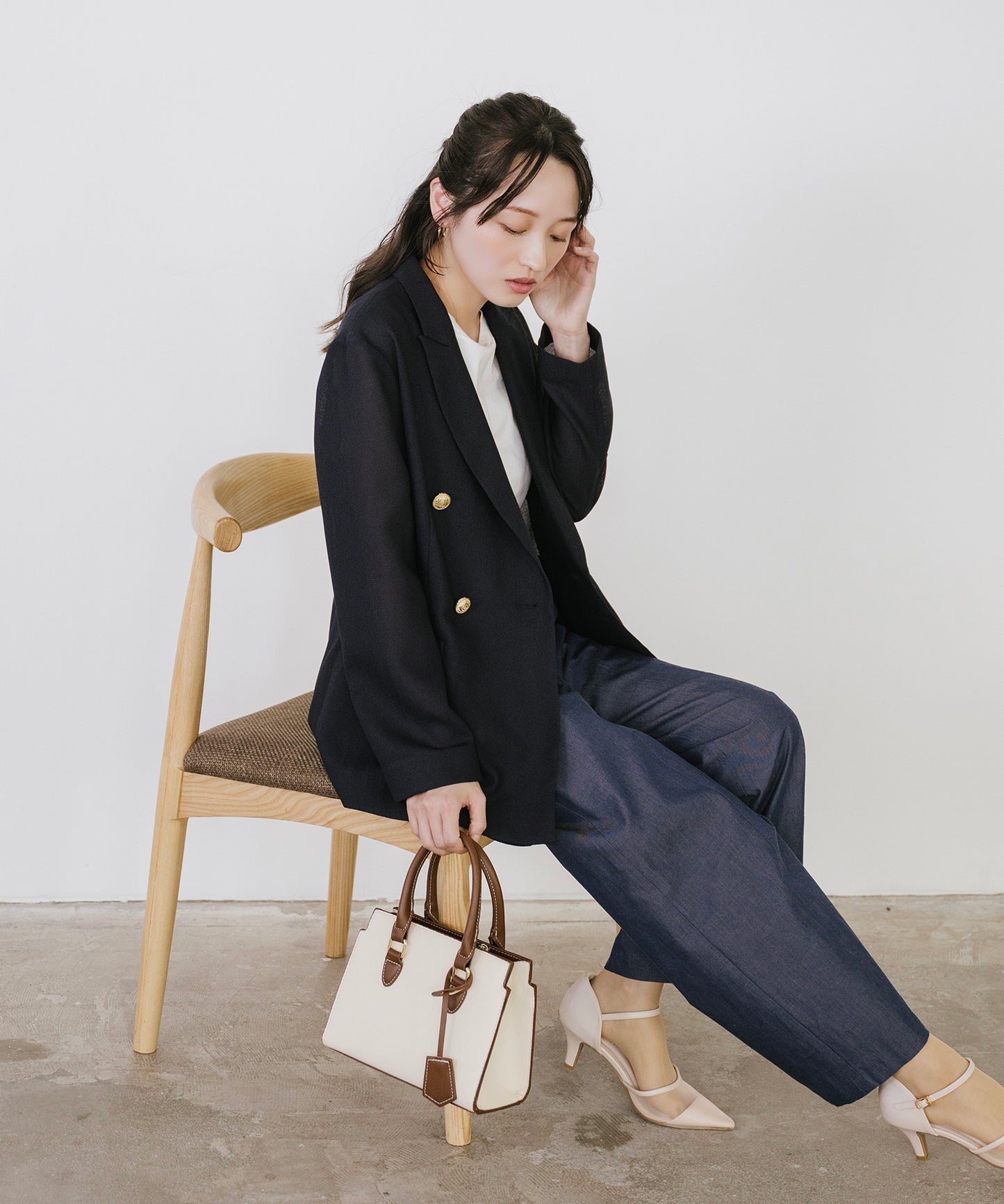 ゴールドボタンメッシュジャケット