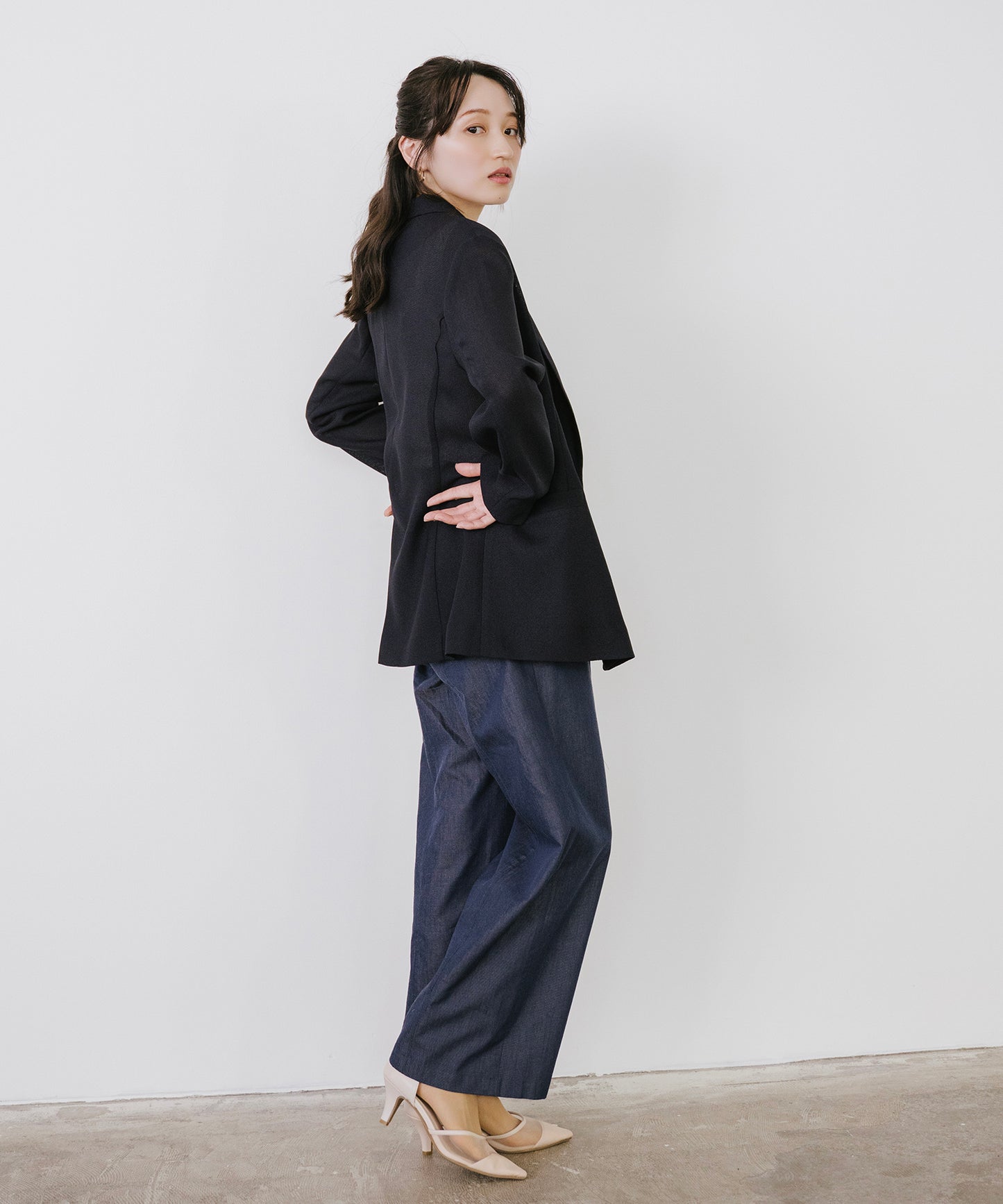 ゴールドボタンメッシュジャケット