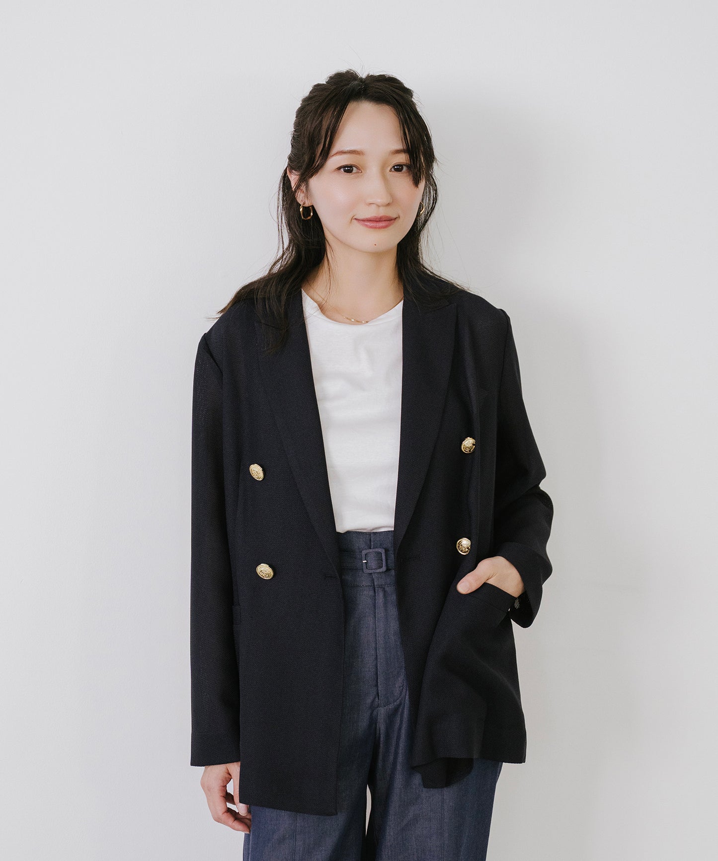 ゴールドボタンメッシュジャケット