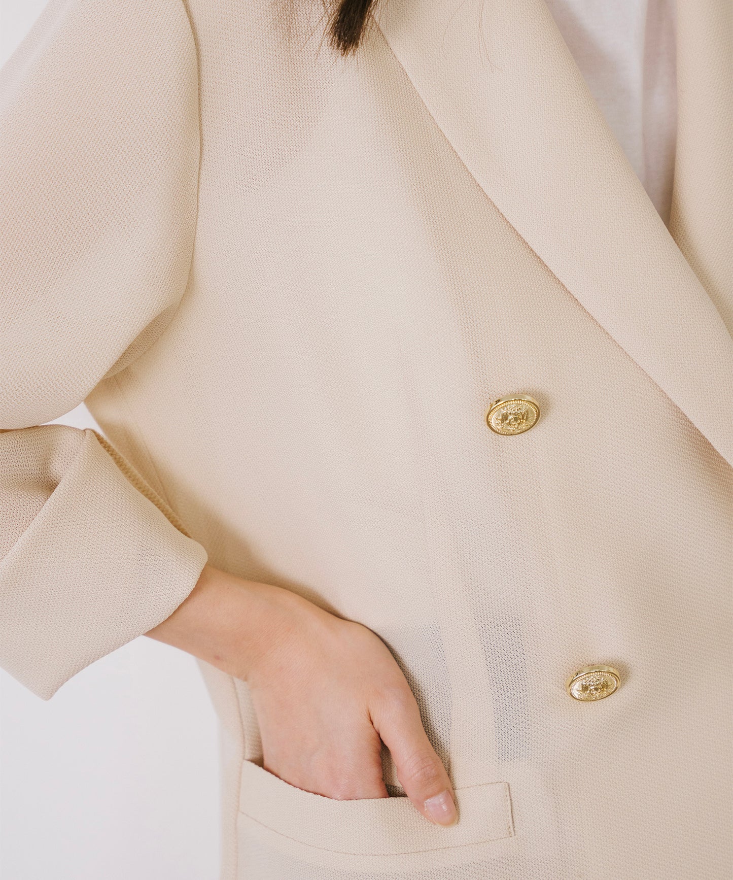 ゴールドボタンメッシュジャケット