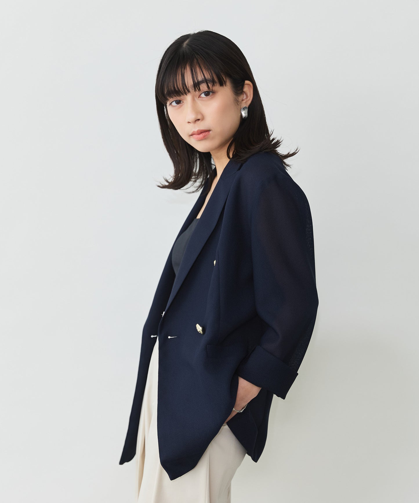 ゴールドボタンメッシュジャケット