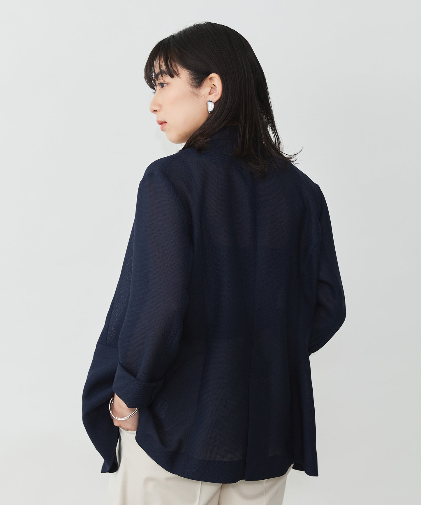 ゴールドボタンメッシュジャケット