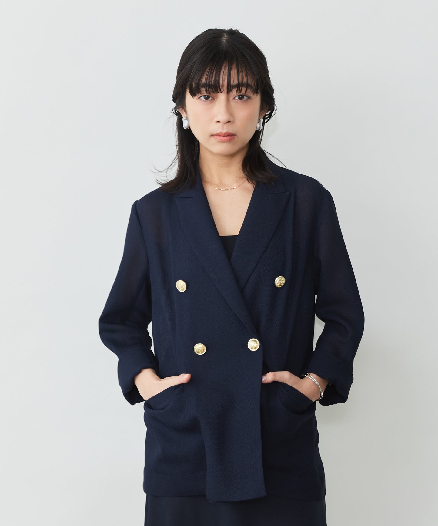 ゴールドボタンメッシュジャケット