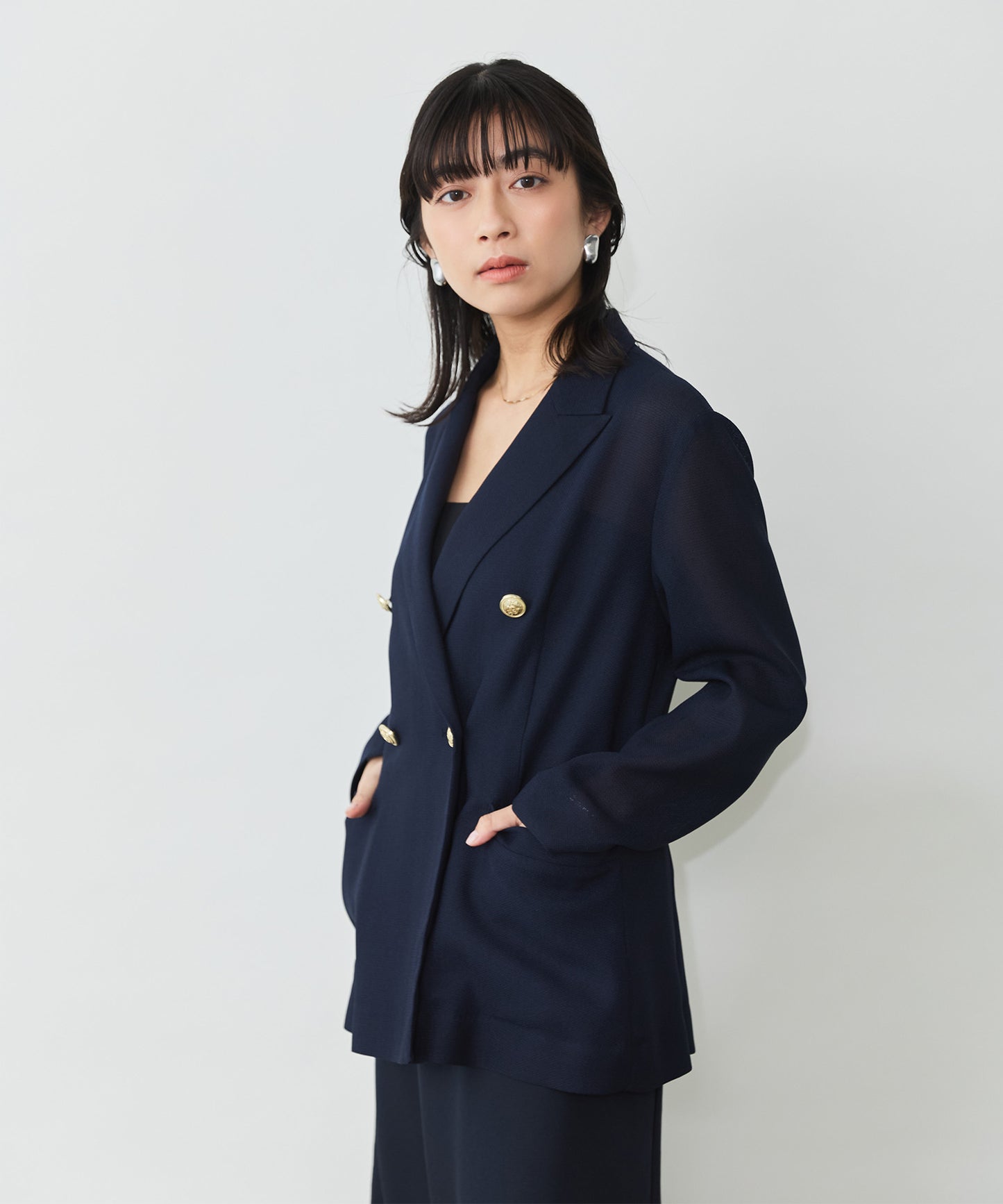 ゴールドボタンメッシュジャケット