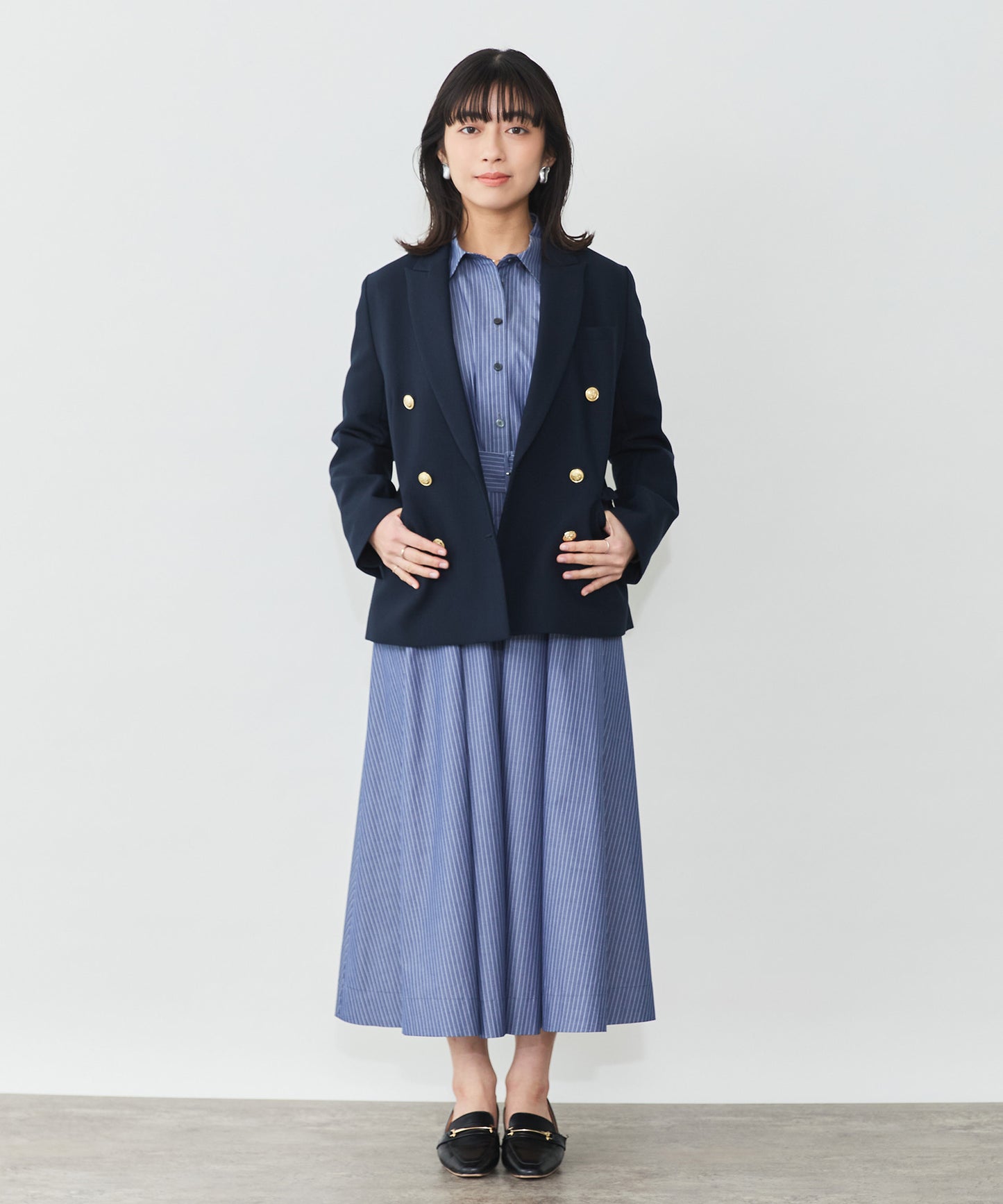 ゴールドボタンメッシュジャケット