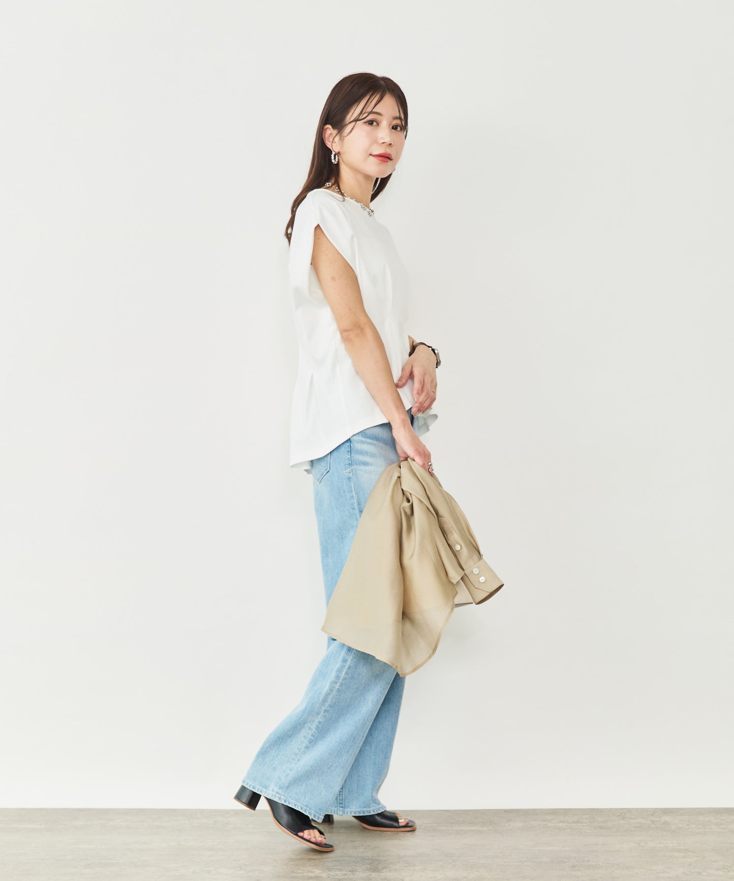 デザインタックTシャツ