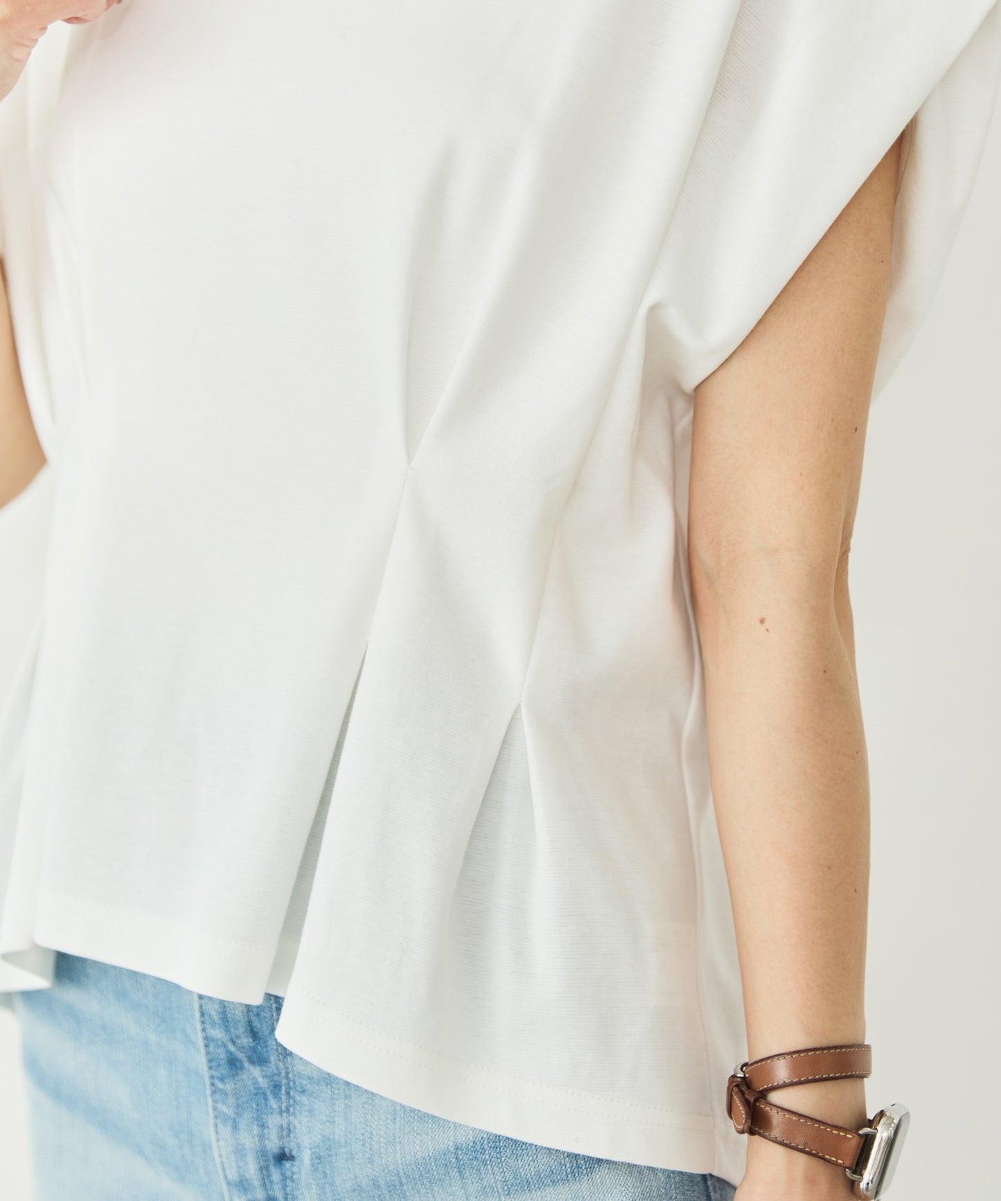 デザインタックTシャツ