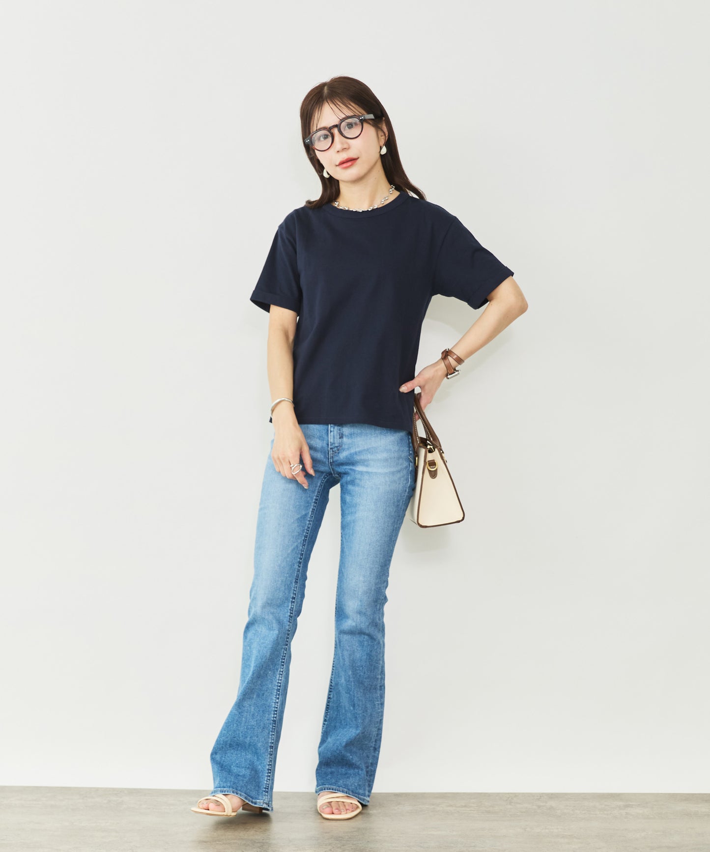 バックデザインTシャツ