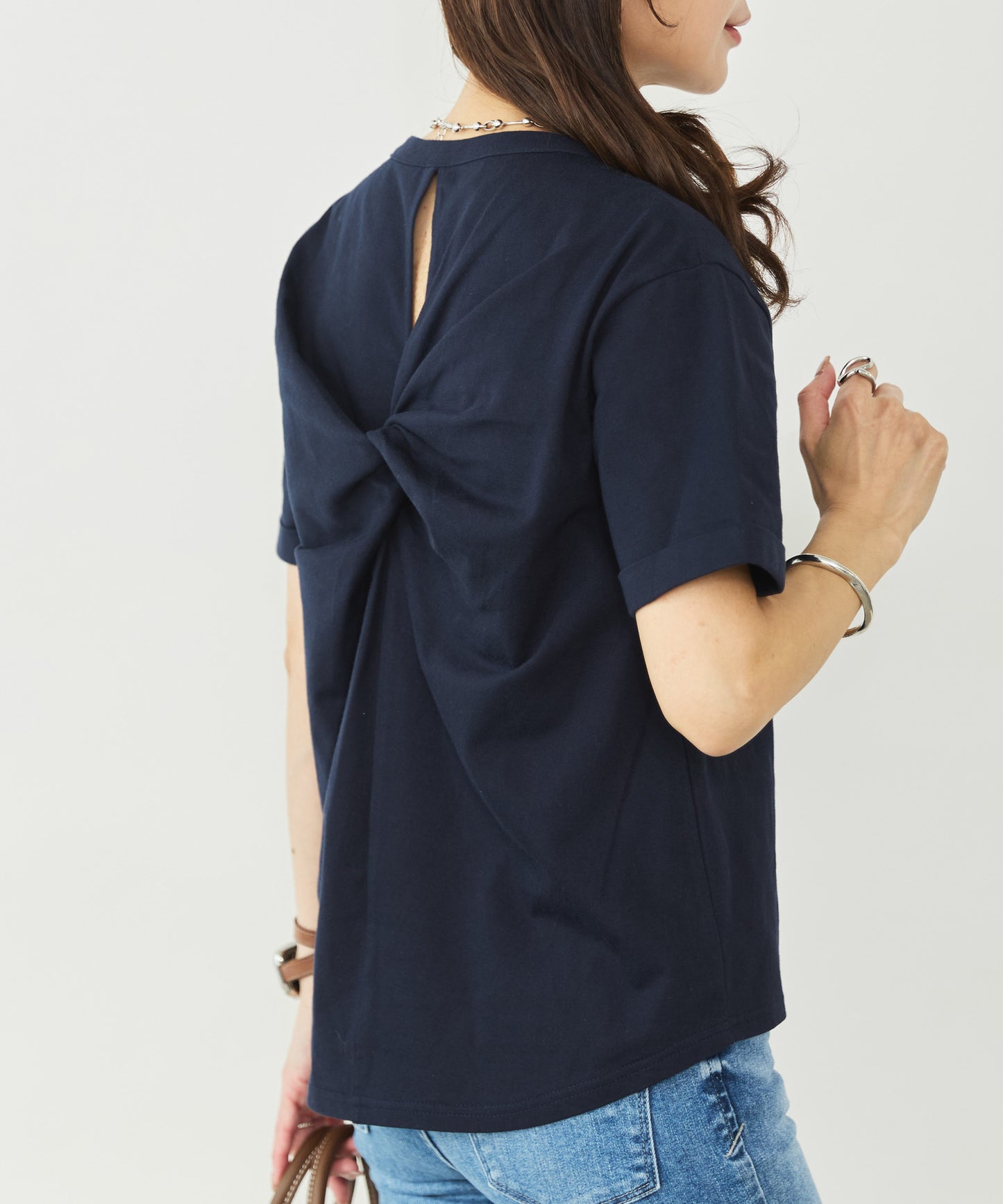 バックデザインTシャツ