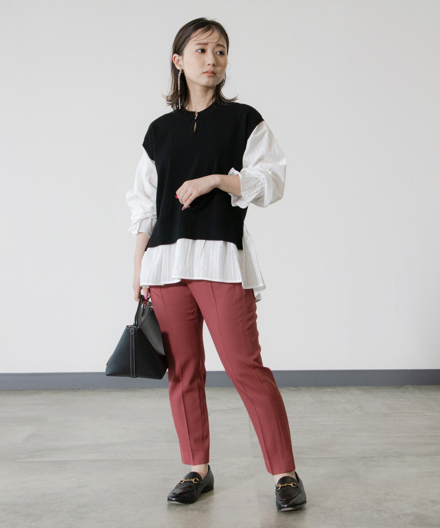 sirin 夏素材　テーパードパンツ テーパードパンツ – Sirin Online Store
